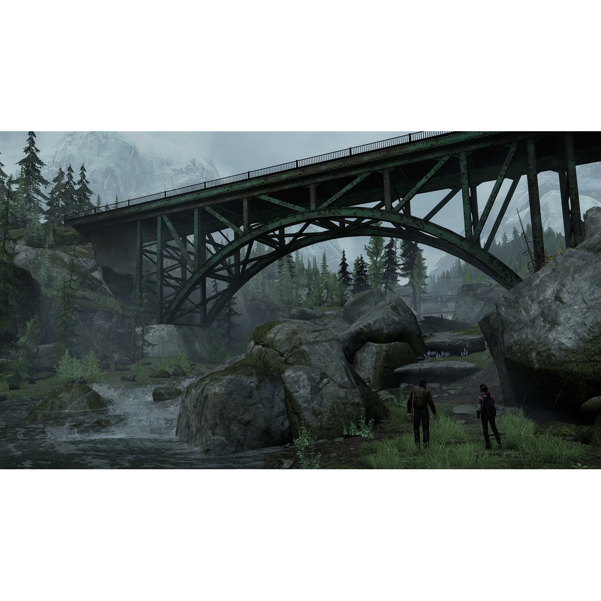 Scena del gioco The Last of Us. Due personaggi vicino a un ponte in una foresta.