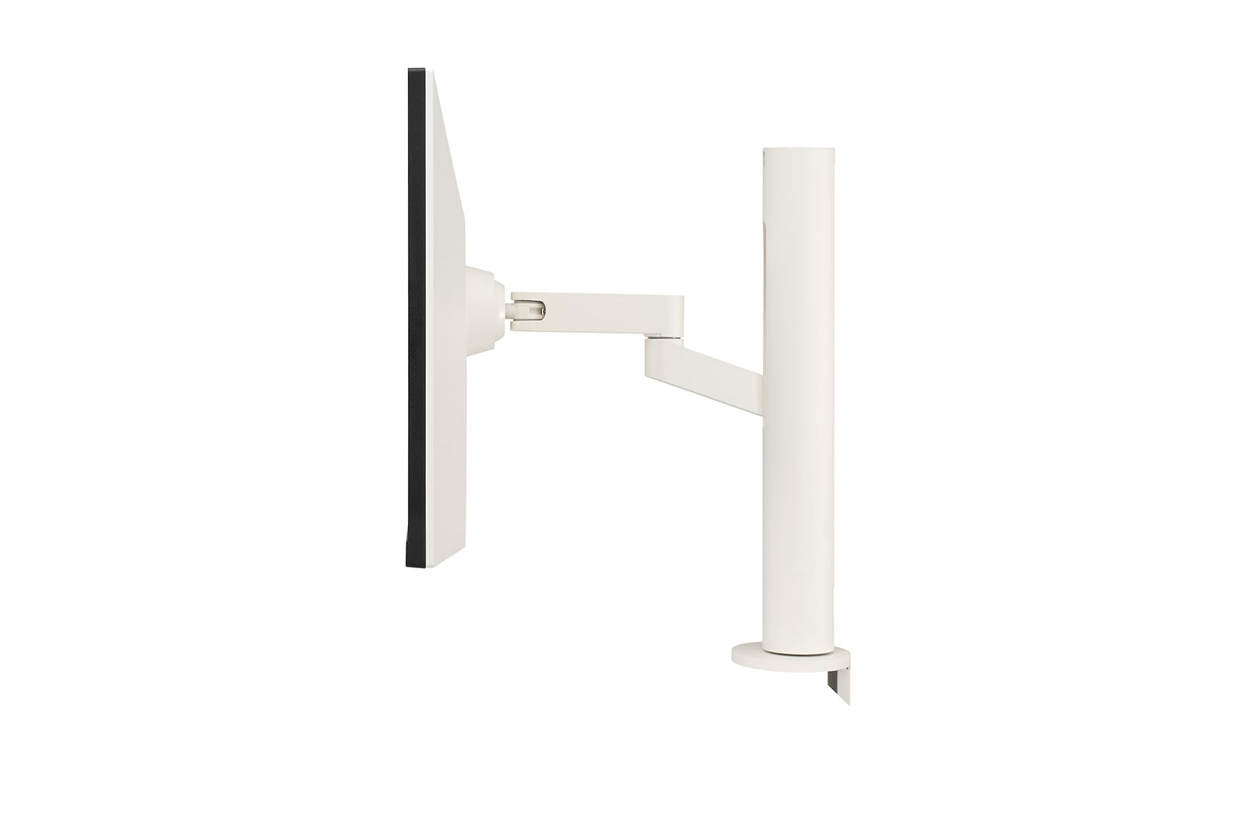Braccio per monitor bianco, con monitor collegato, su sfondo bianco.