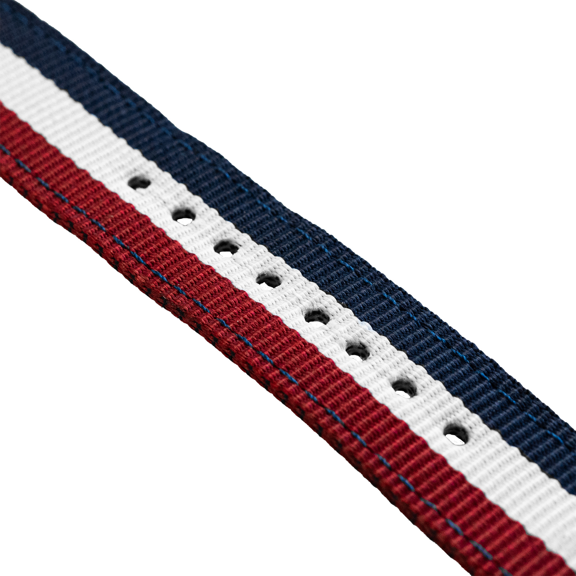 Ein Uhrenarmband mit roten, weißen und blauen Streifen, mit Löchern zur Anpassung.