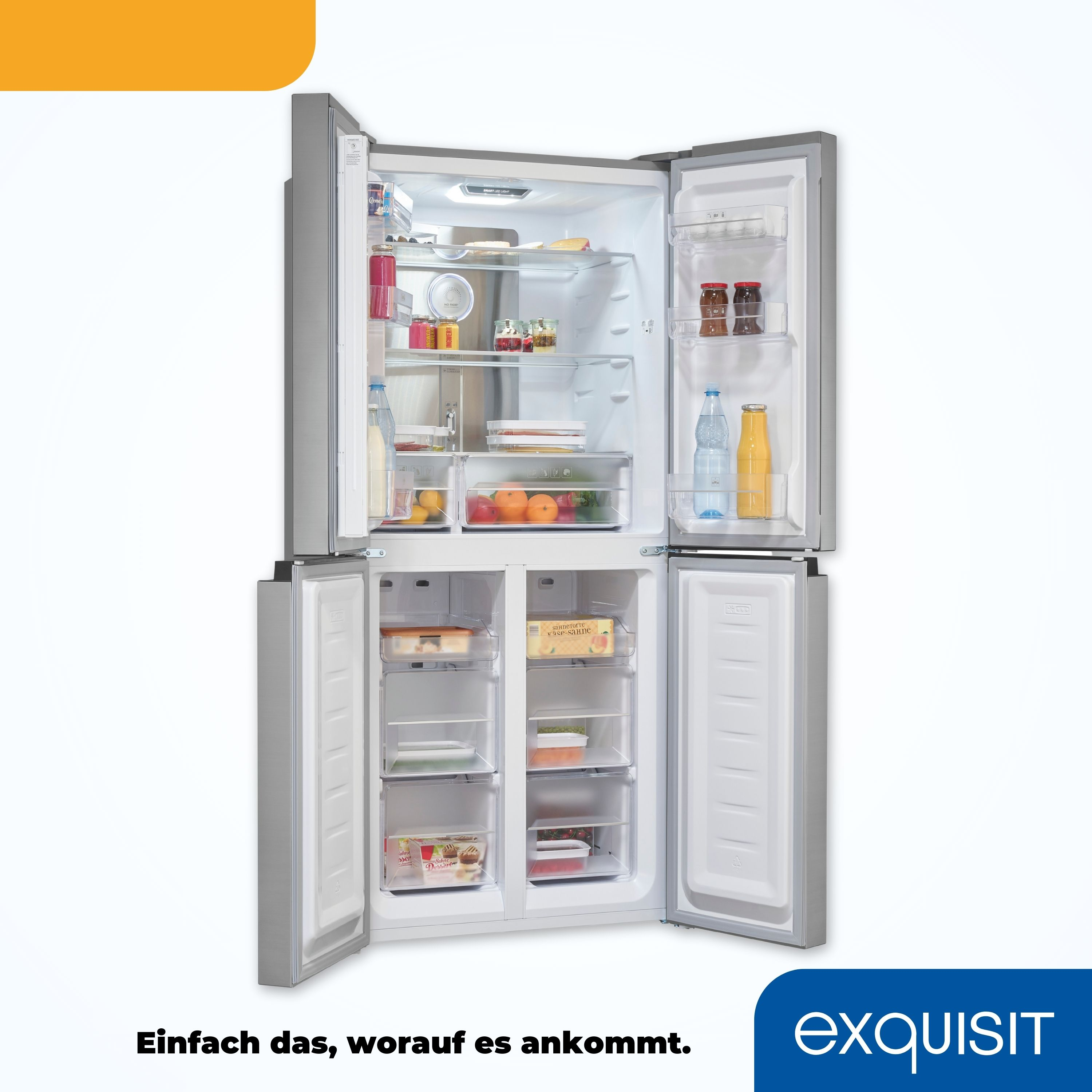 Refrigerador gris abierto con comida dentro. El texto inferior dice: Simplemente lo que importa.
