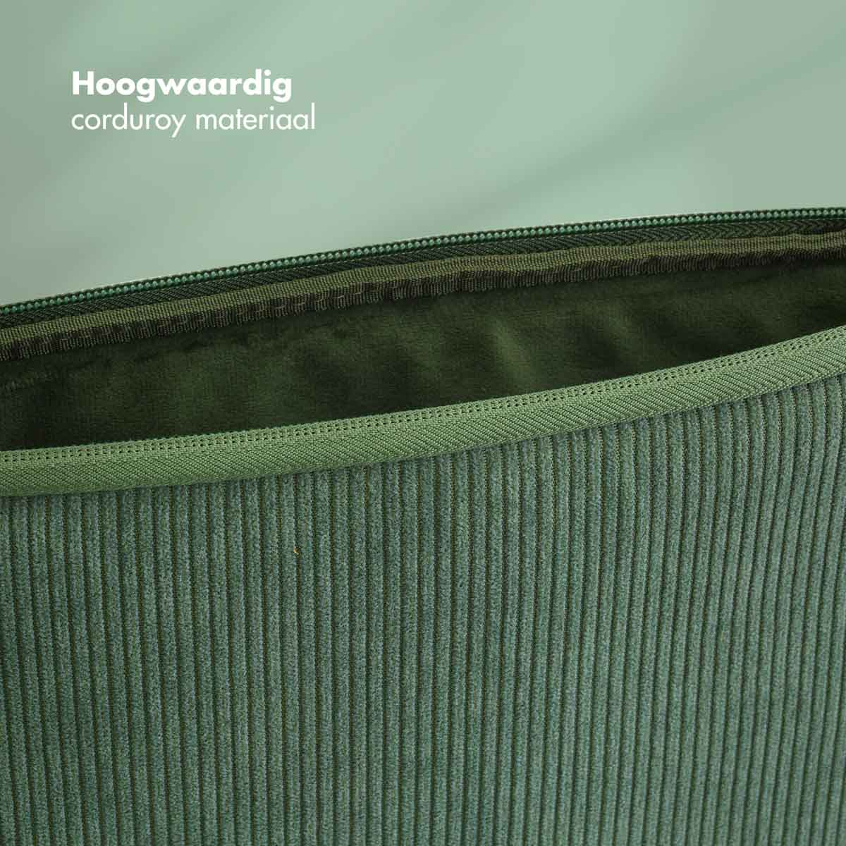 Corduroy laptop case, green. High-quality corduroy material.