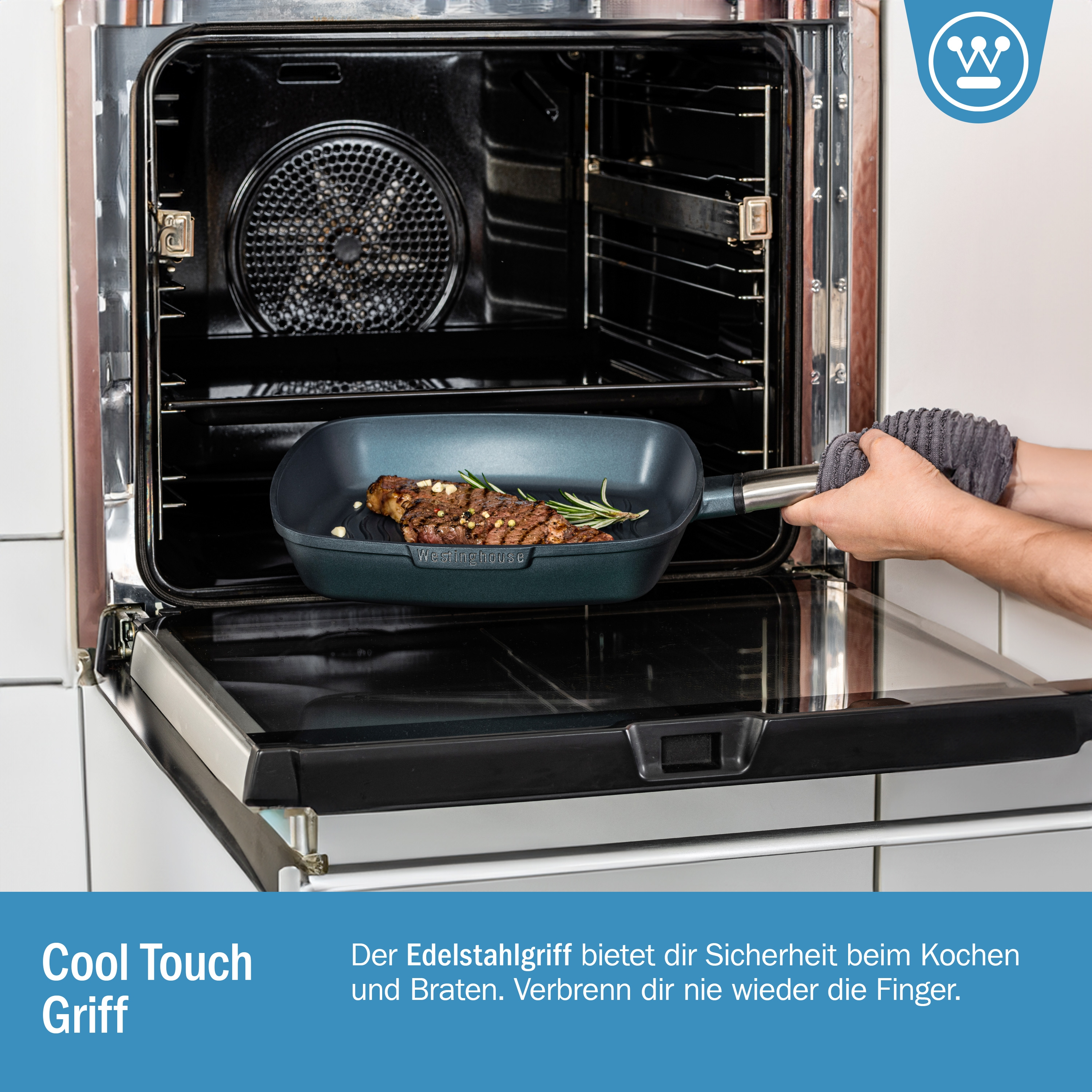 Ofen mit einer Pfanne mit Essen. Text: Cool Touch Griff. Edelstahlgriff.