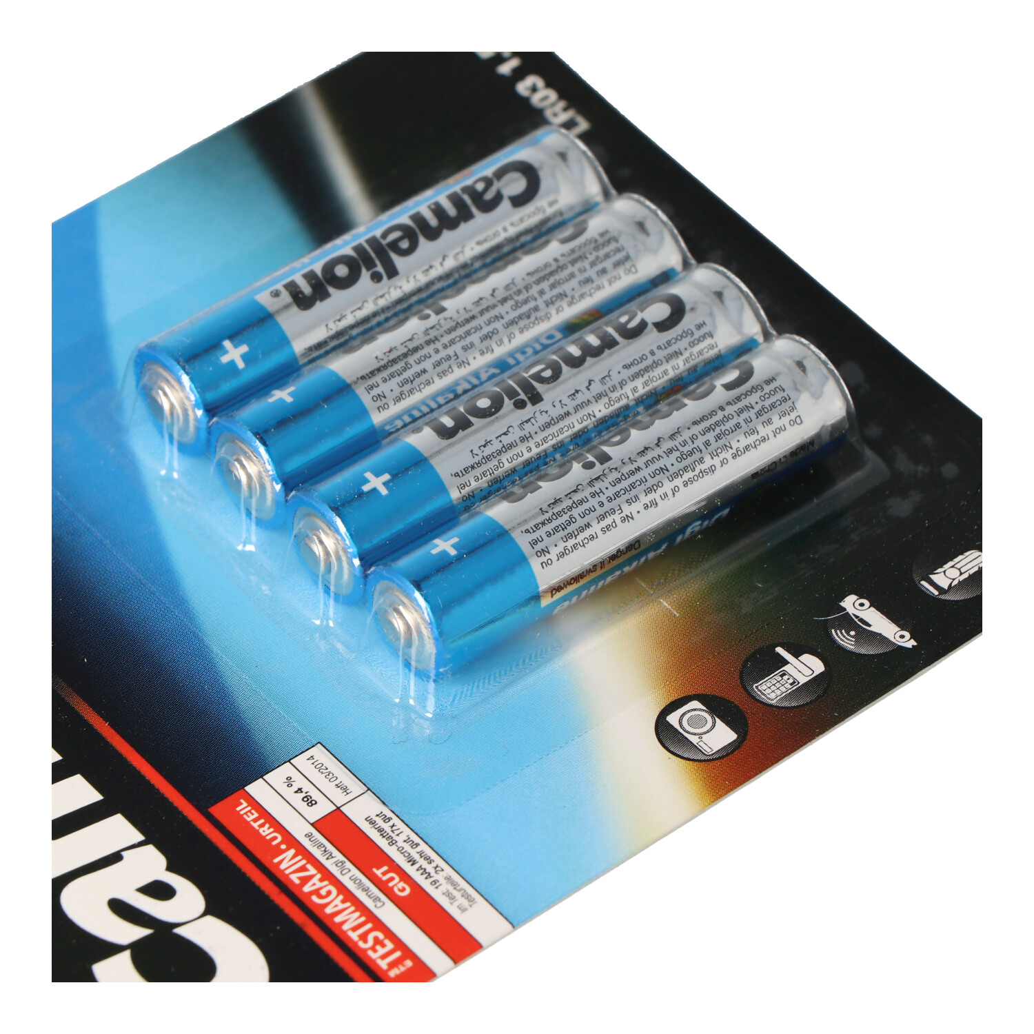 Quattro batterie AA blu Camelion in una confezione di plastica, con design blu e argento.
