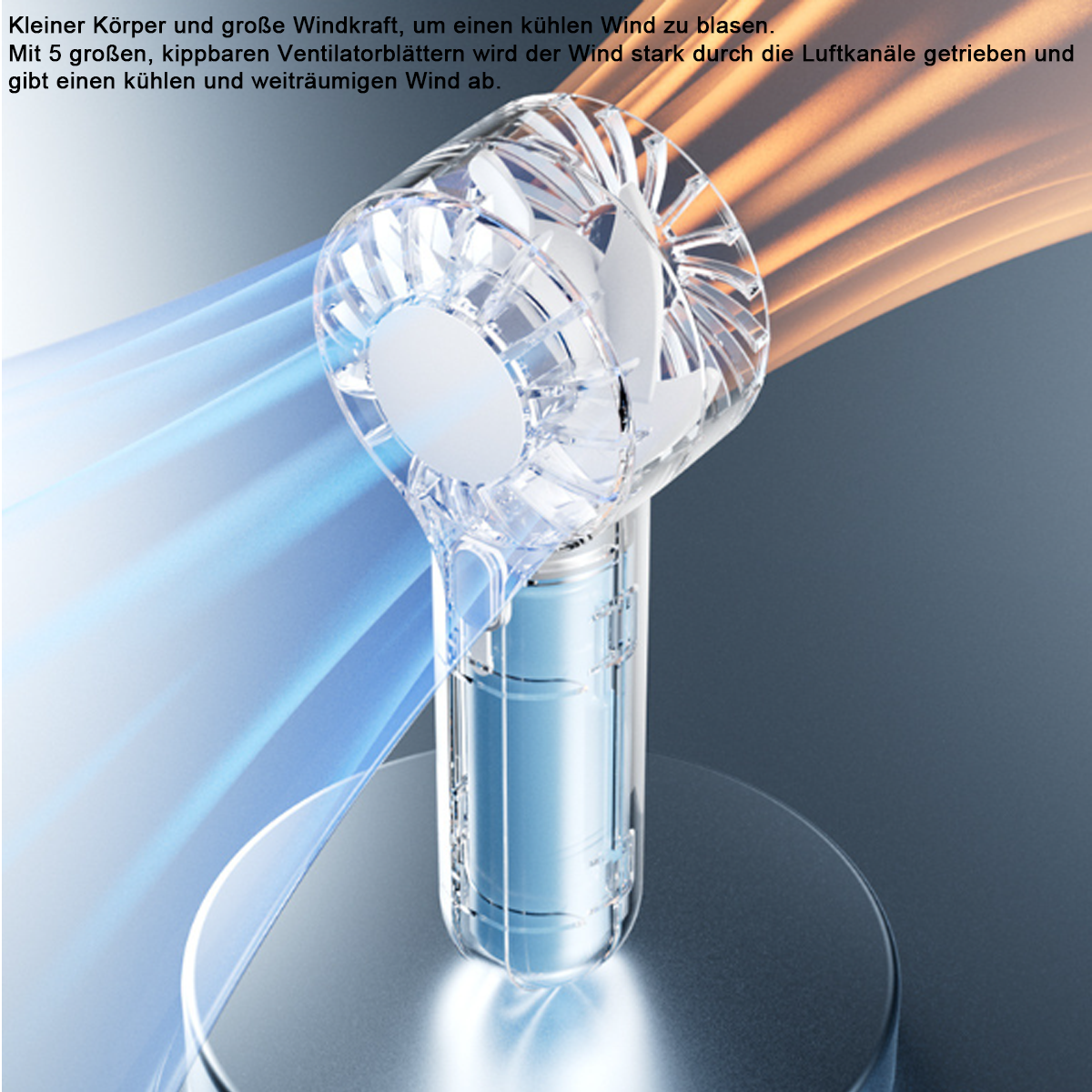 Handventilator mit klarer Blattkammer und silberner Basis, vor blauem Hintergrund.