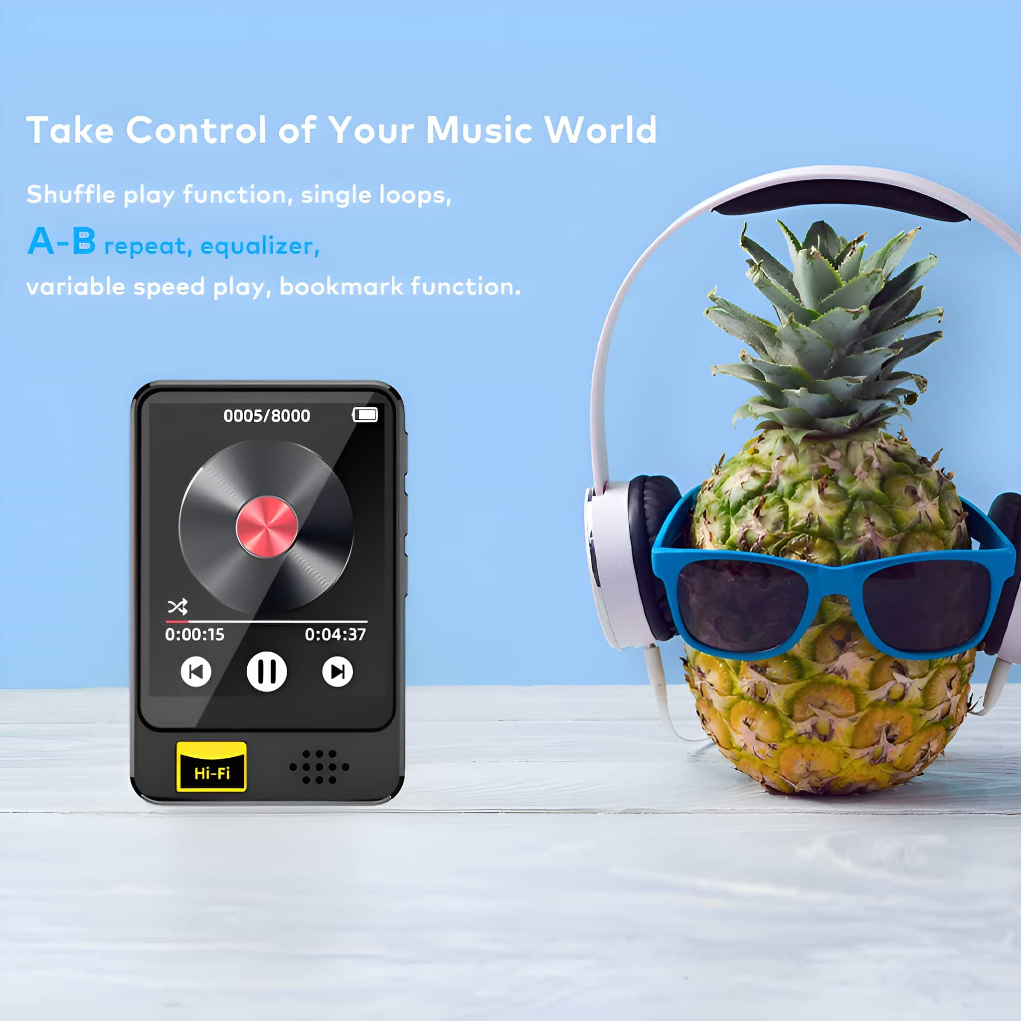 Ananas mit Sonnenbrille und Kopfhörern neben einem Musikplayer. Text: Nimm die Kontrolle über deine Musikwelt.