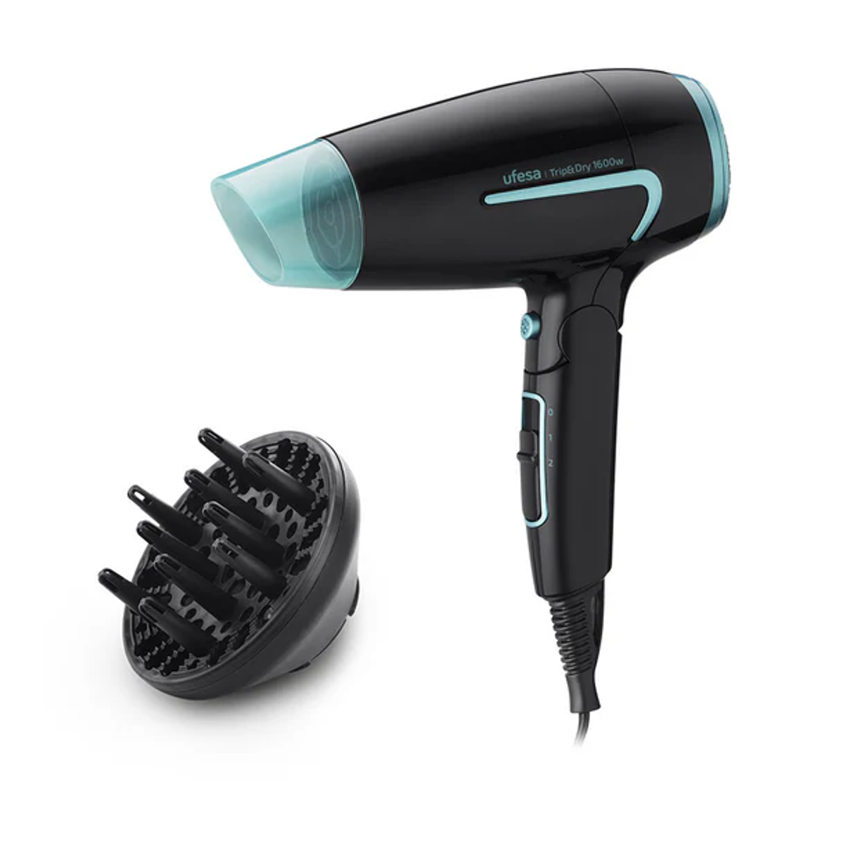 Un secador de pelo negro con boquilla azul y un difusor separado.