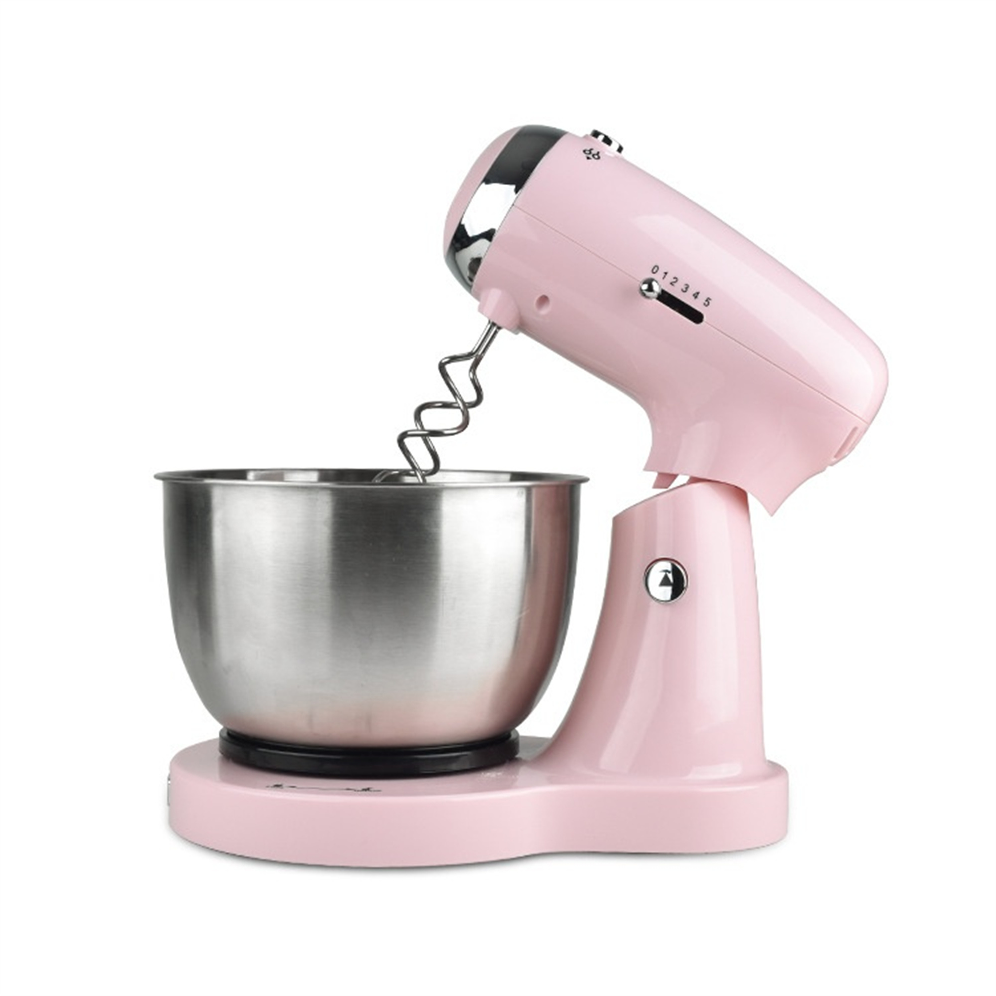 Rosa Küchenmaschine mit silberner Schüssel. Der Schläger ist ausgefahren. Sie steht auf weißem Hintergrund.