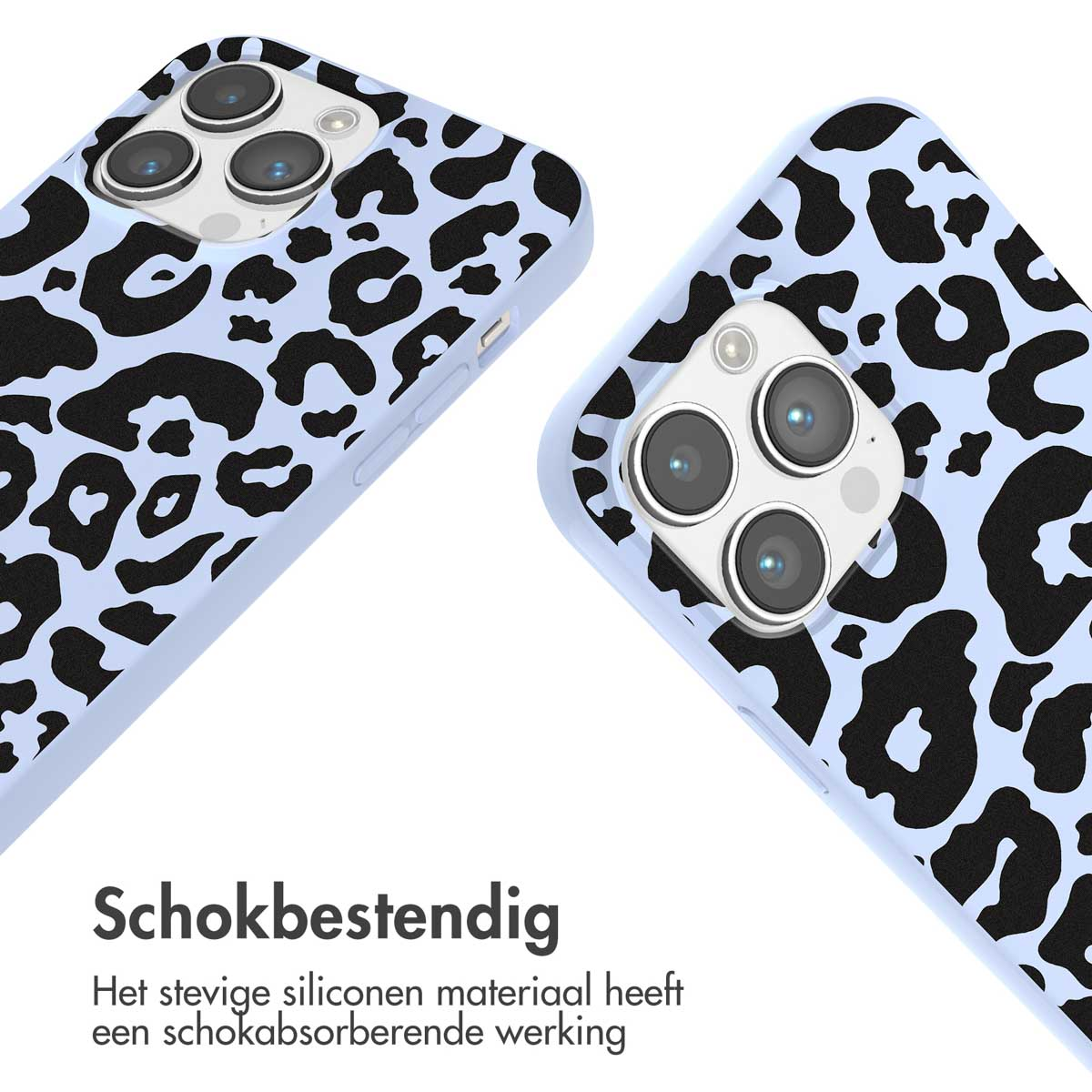 Twee telefoonhoesjes, luipaardprint ontwerp. De hoesjes zijn lichtblauw en zwart gevlekt.