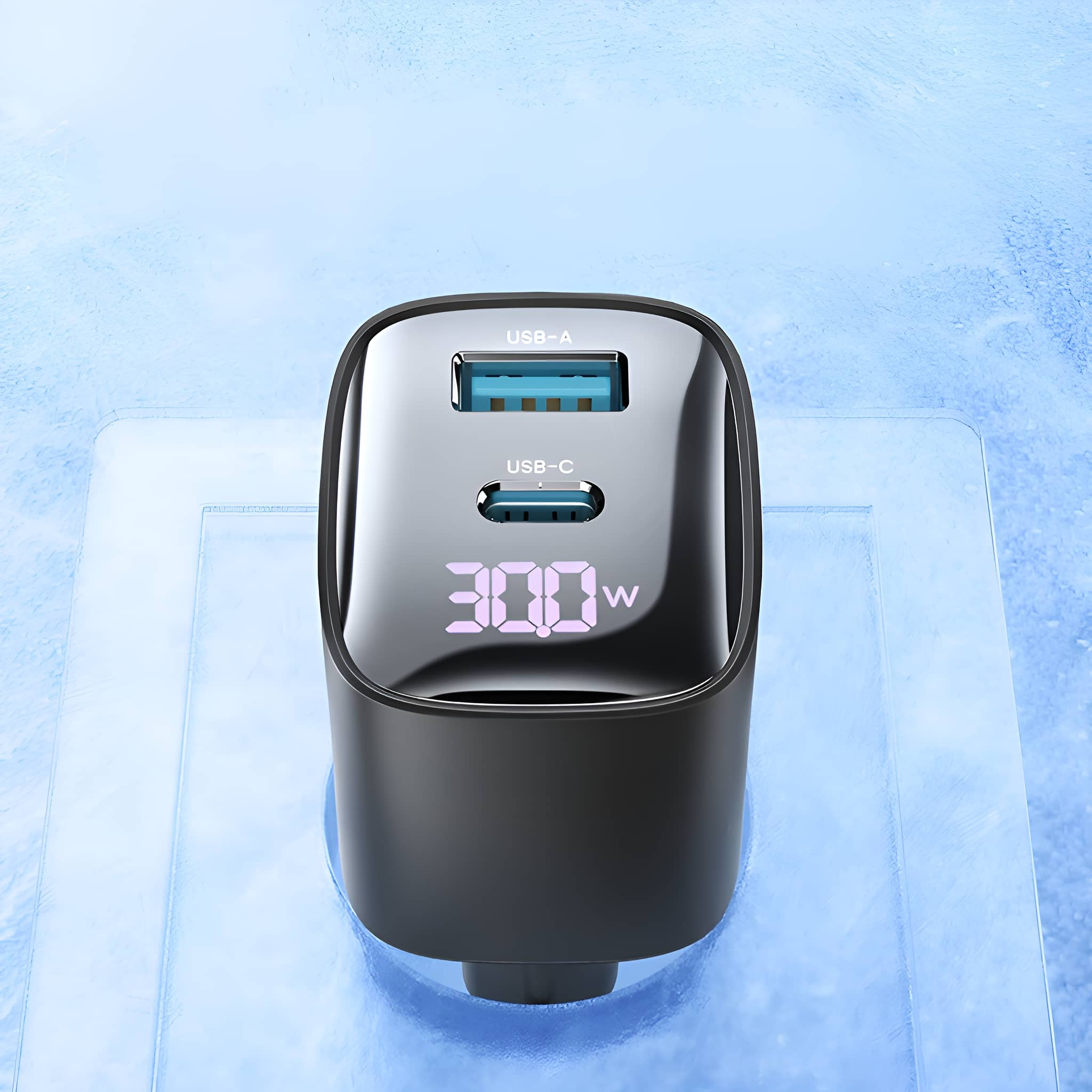 Schwarzes Ladegerät mit zwei USB-Anschlüssen und digitaler Anzeige. Blauer Hintergrund.