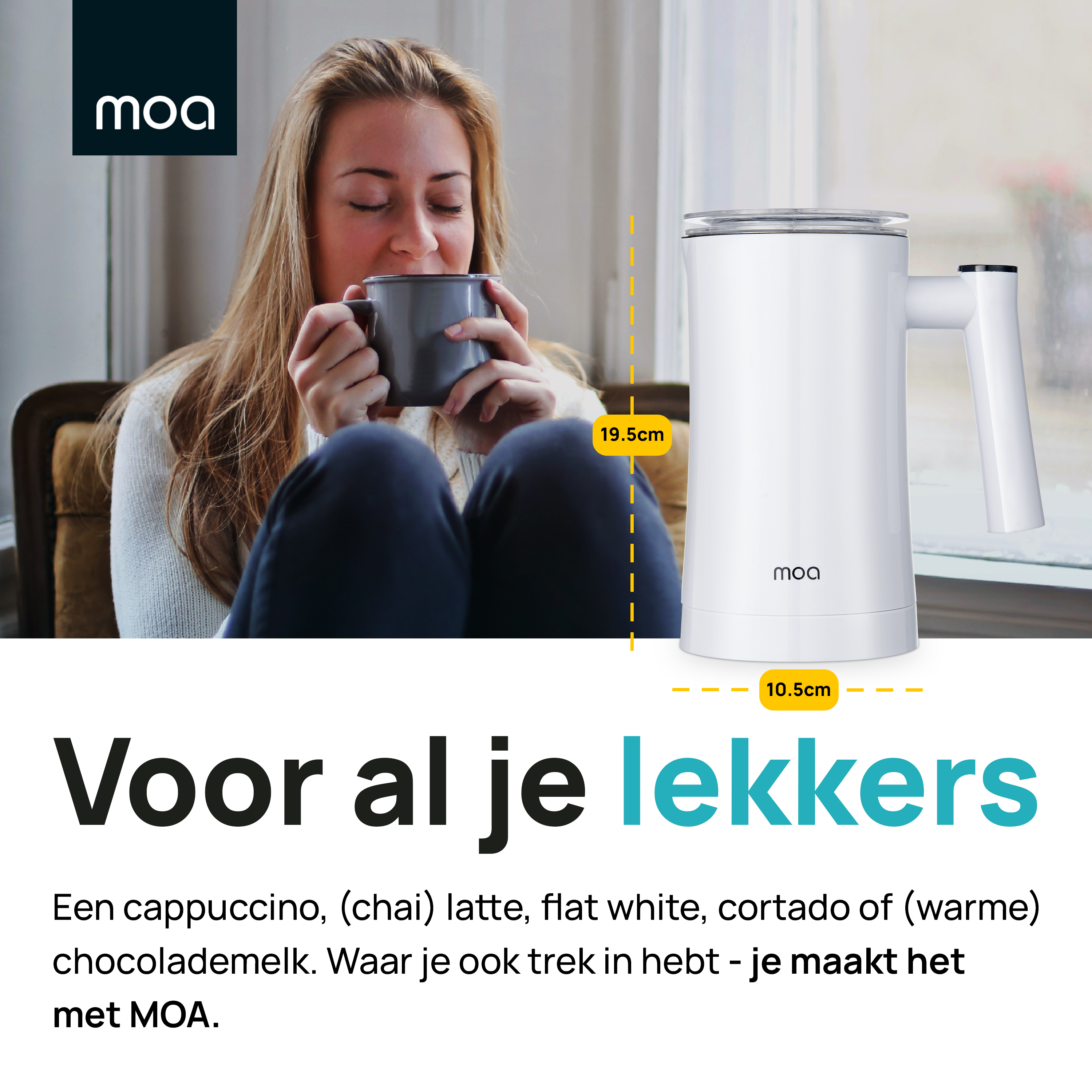 Vrouw drinkt uit een mok, koffiezetapparaat op de achtergrond.
