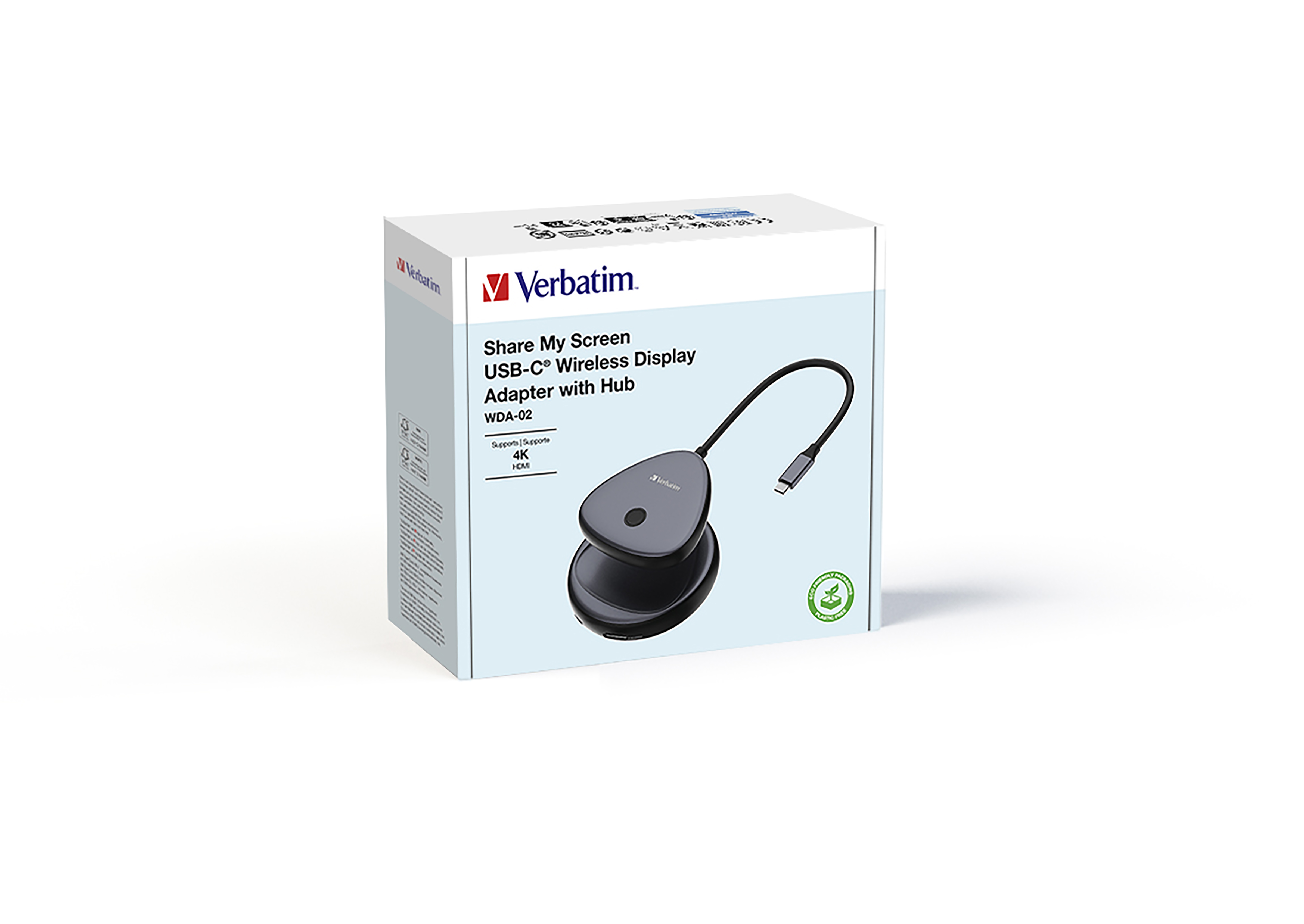 Eine weiße Box mit einem Verbatim-Adapter liegt auf einer weißen Oberfläche. Der Adapter ist schwarz und hat einen USB-C-Anschluss.