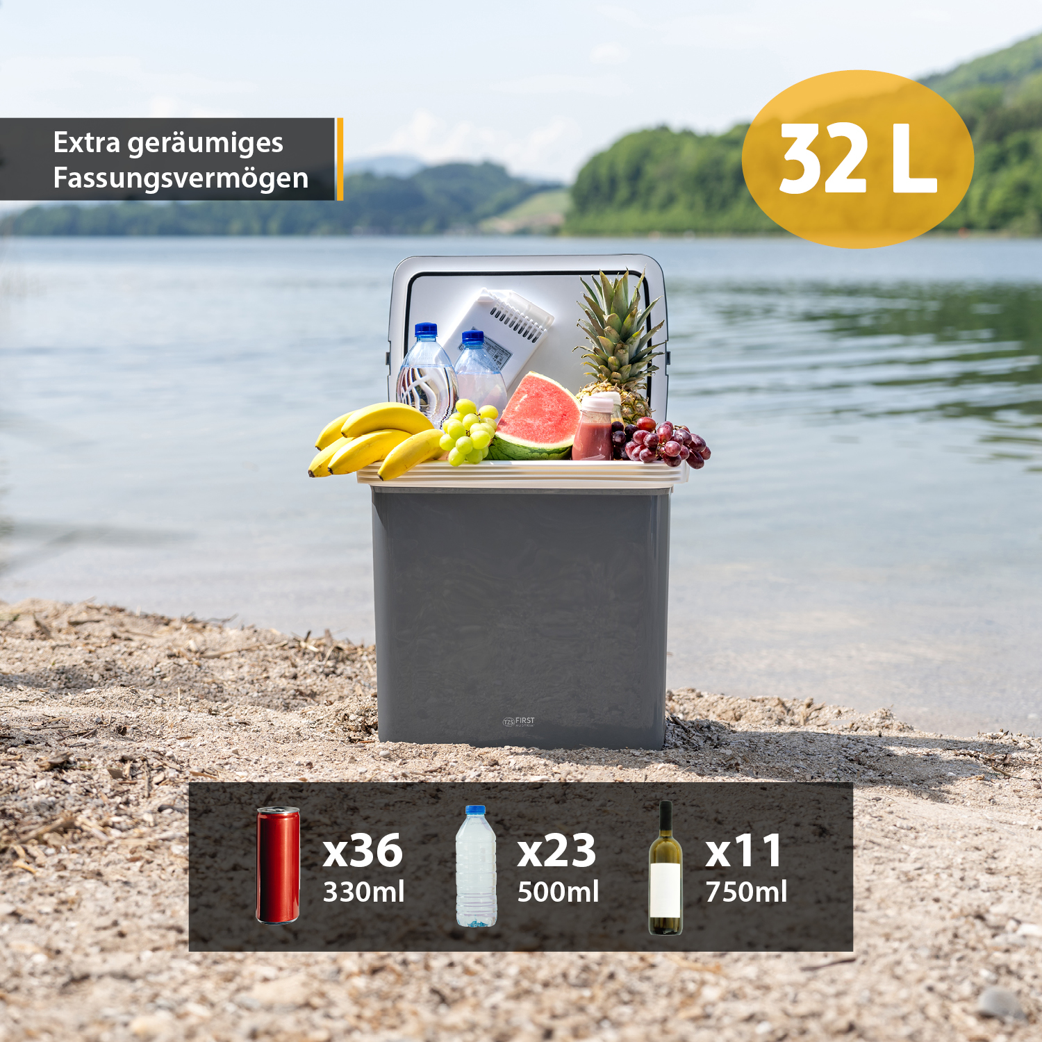 Eine Kühlbox mit Essen und Getränken an einem Sandstrand, mit 32L Fassungsvermögen.
