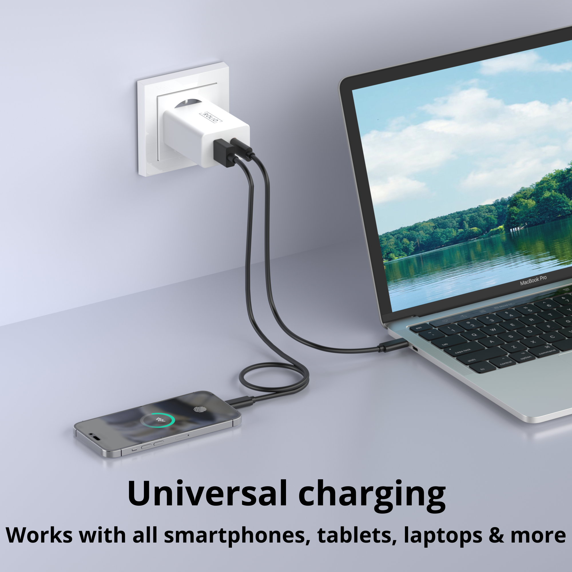 Laptop opladen met een smartphone. Oplader in de muur gestoken. Achtergrond is een schilderachtig uitzicht.
