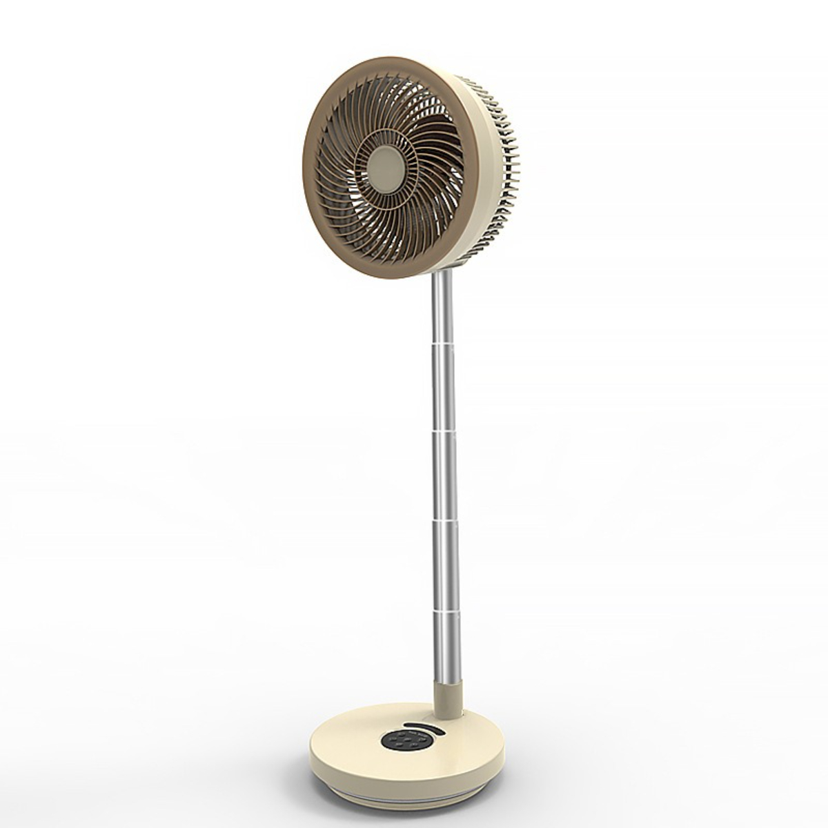 Standventilator mit beige-silbernem Design. Runder Sockel und Ventilatorkopf. Weißer Hintergrund.