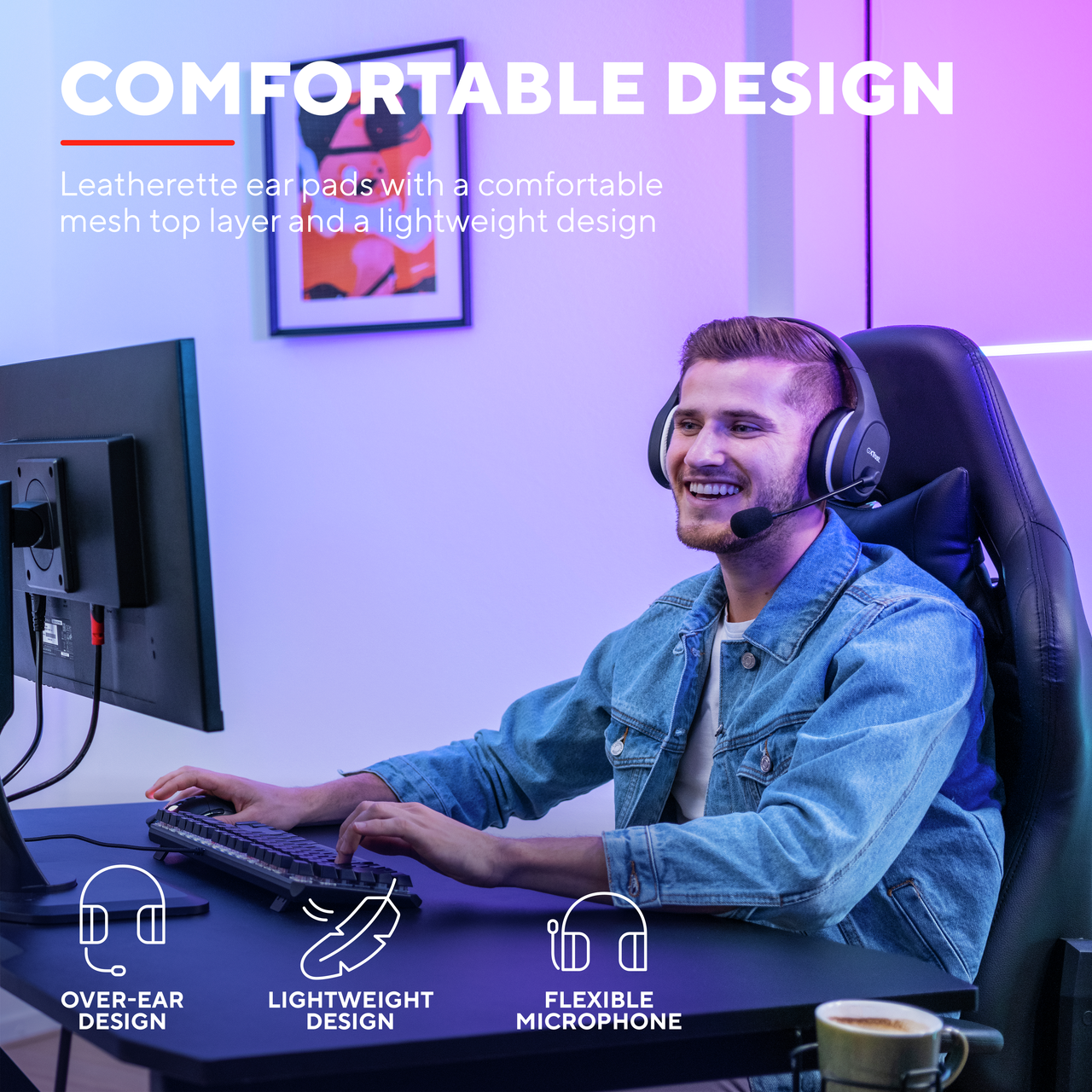 Mann mit Headset, der auf einer Tastatur tippt. Text: 'COMFORTABLE DESIGN', 'OVER-EAR DESIGN' und mehr.