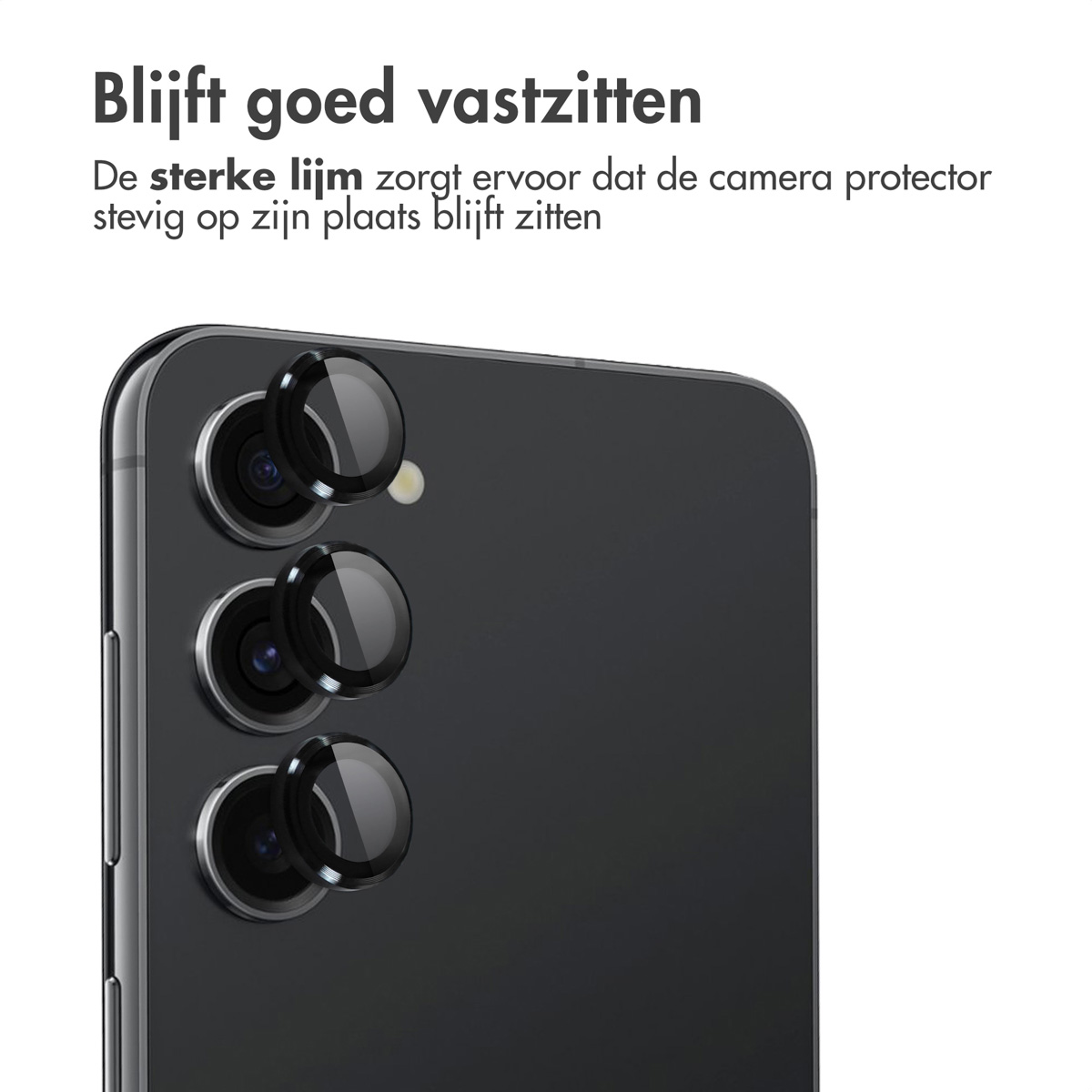 Telefoon met drie cameralenzen, bedekt met beschermglas, tekst in het Nederlands.