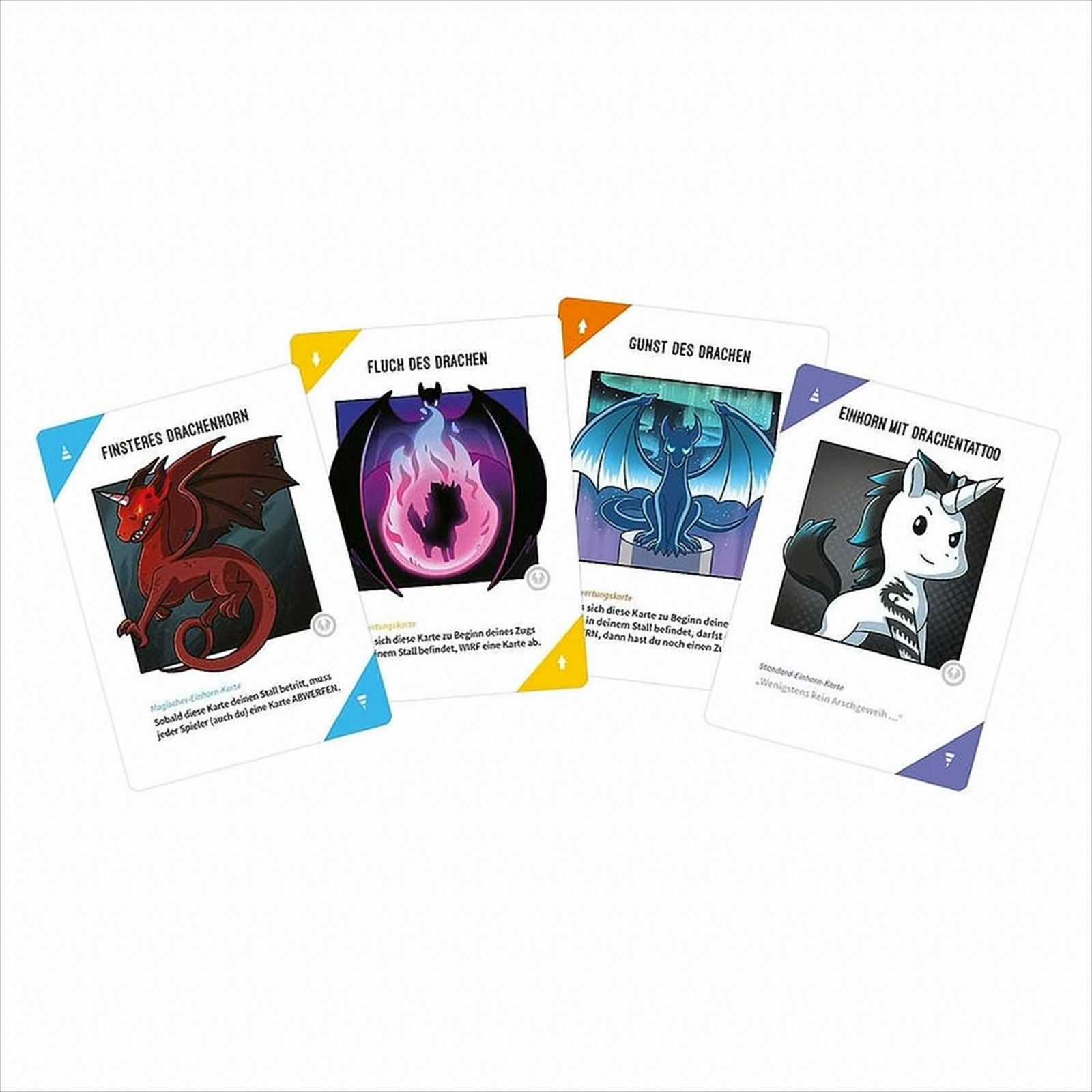 Vier Fantasy-Kartenspielkarten mit Illustrationen und Text.