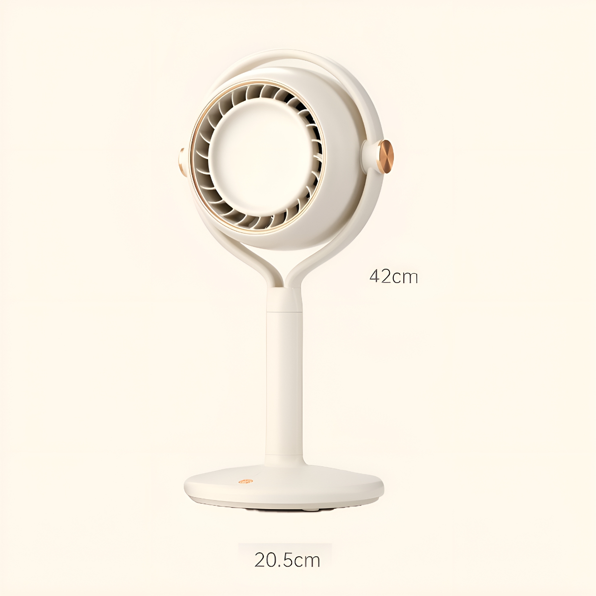 Weißer Ventilator mit goldenen Akzenten, auf weißem Hintergrund. Abmessungen sichtbar: 42cm, 20,5cm.