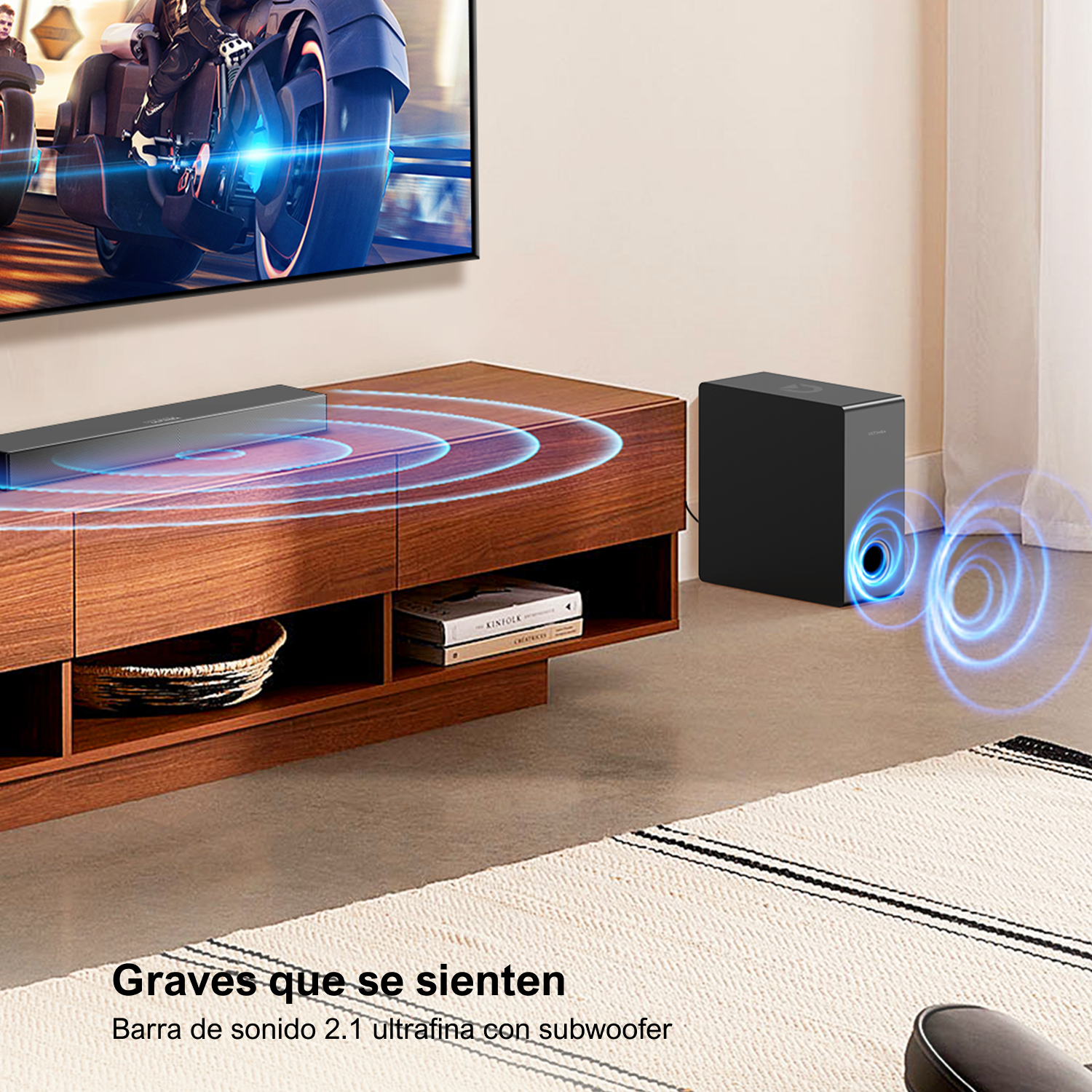 Una sala de estar con una barra de sonido y un subwoofer. Hay ondas de sonido en la imagen.