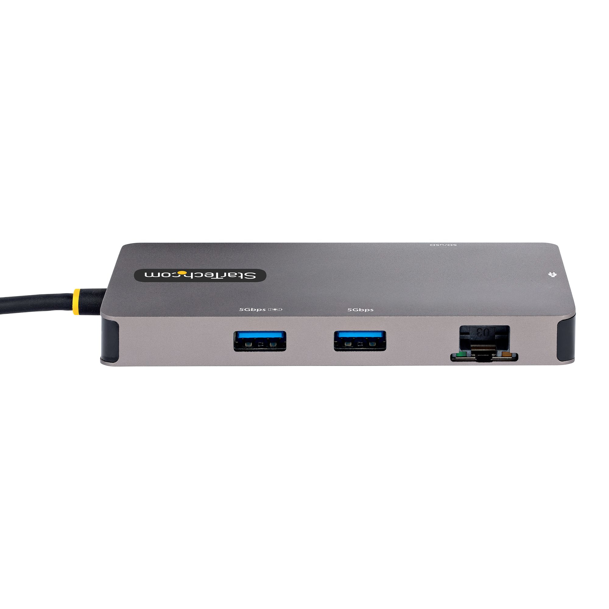 Un concentrador USB gris con puertos USB y Ethernet. La marca 'Startech.com' es visible.