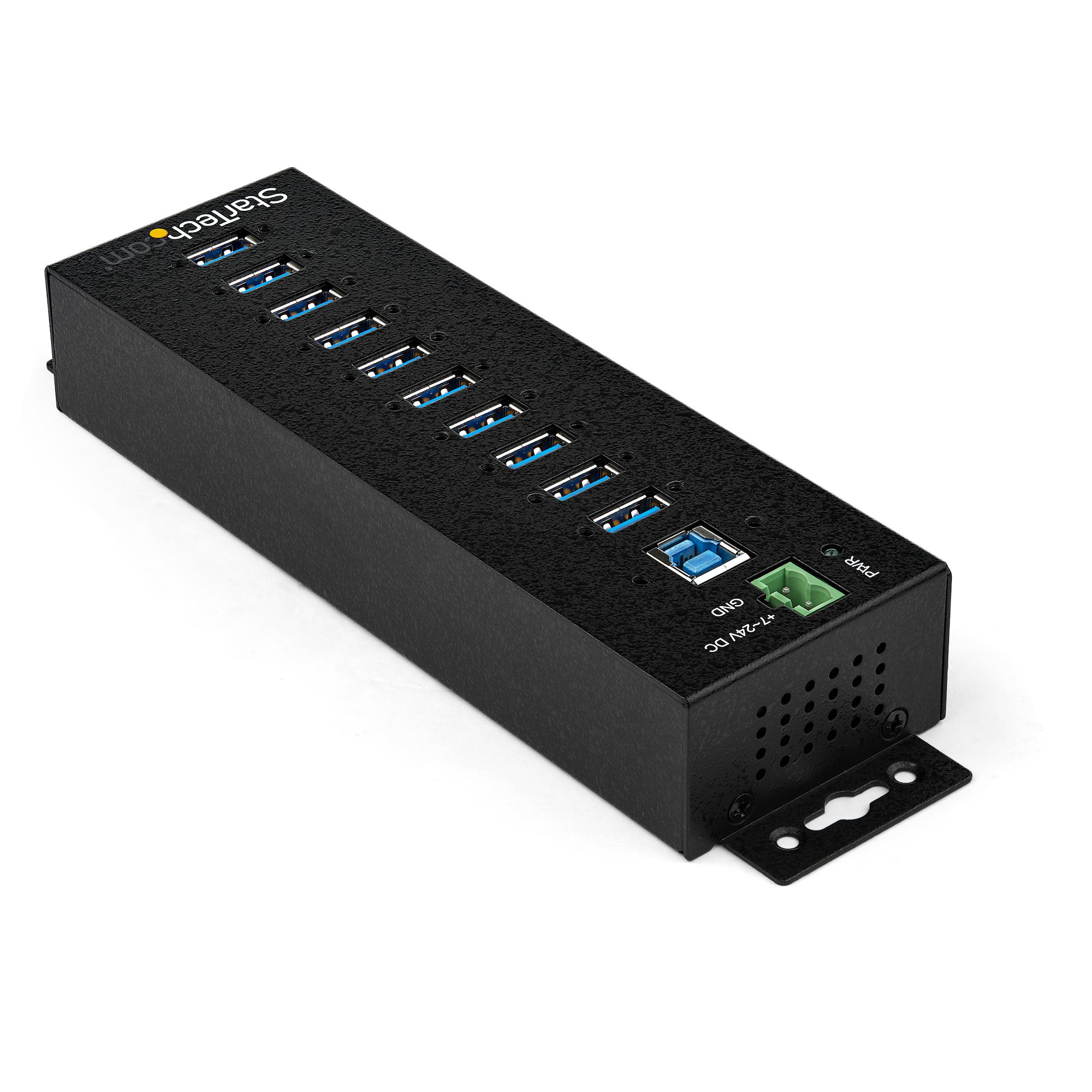Hub USB nero con più porte USB e un ingresso di alimentazione. Lo hub è su sfondo bianco.