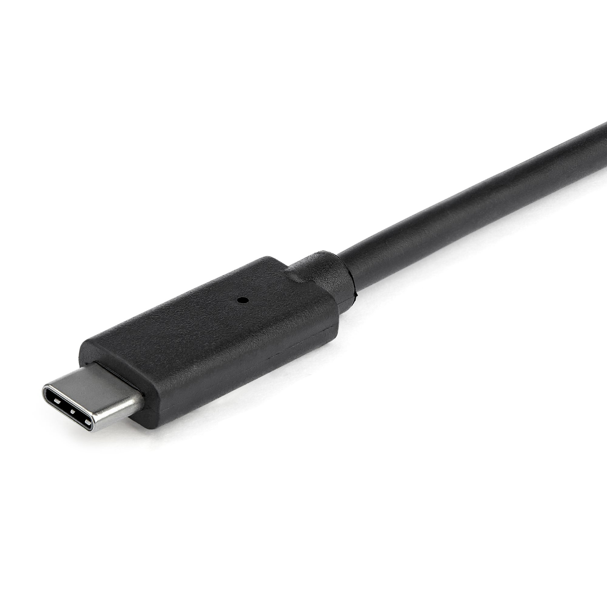 Schwarzer USB-C-Anschluss und Kabel. Weißer Hintergrund.