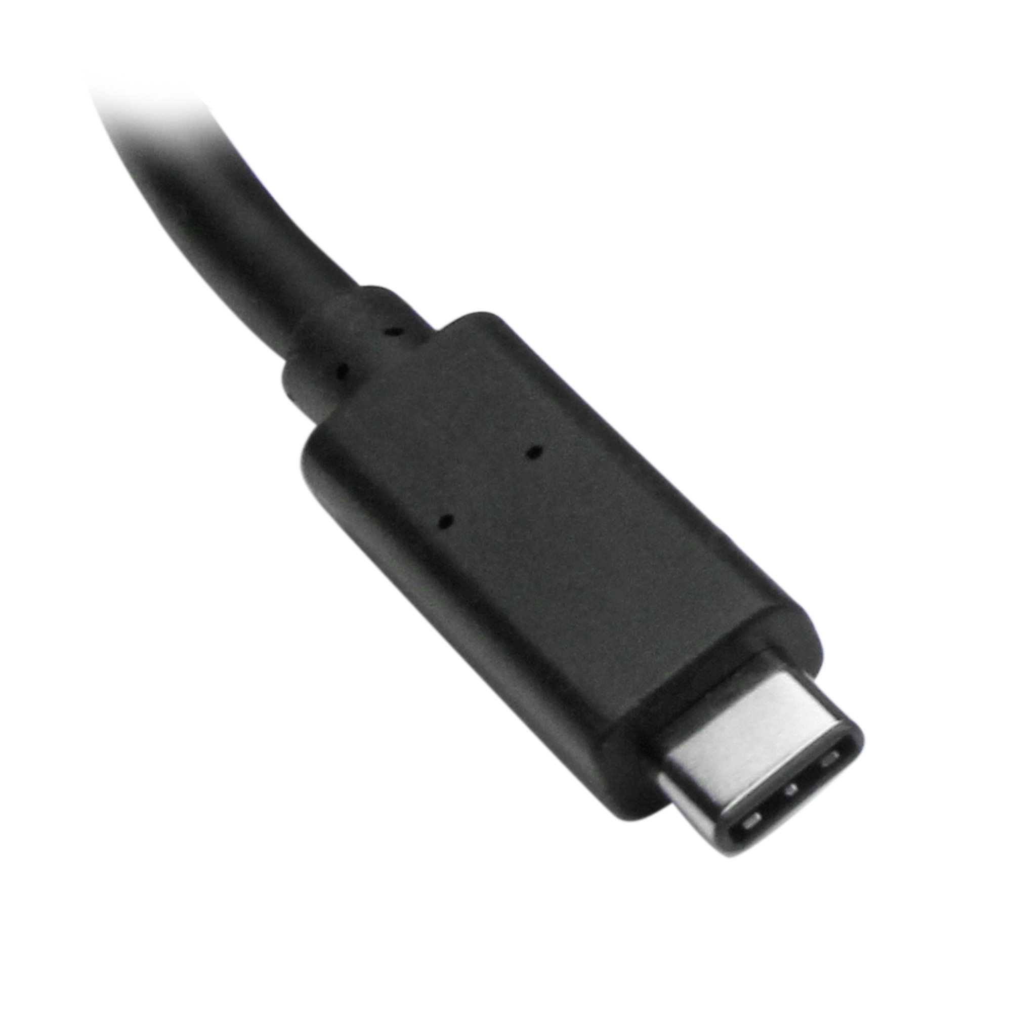 Cable USB-C negro con conector sobre fondo blanco, primer plano.