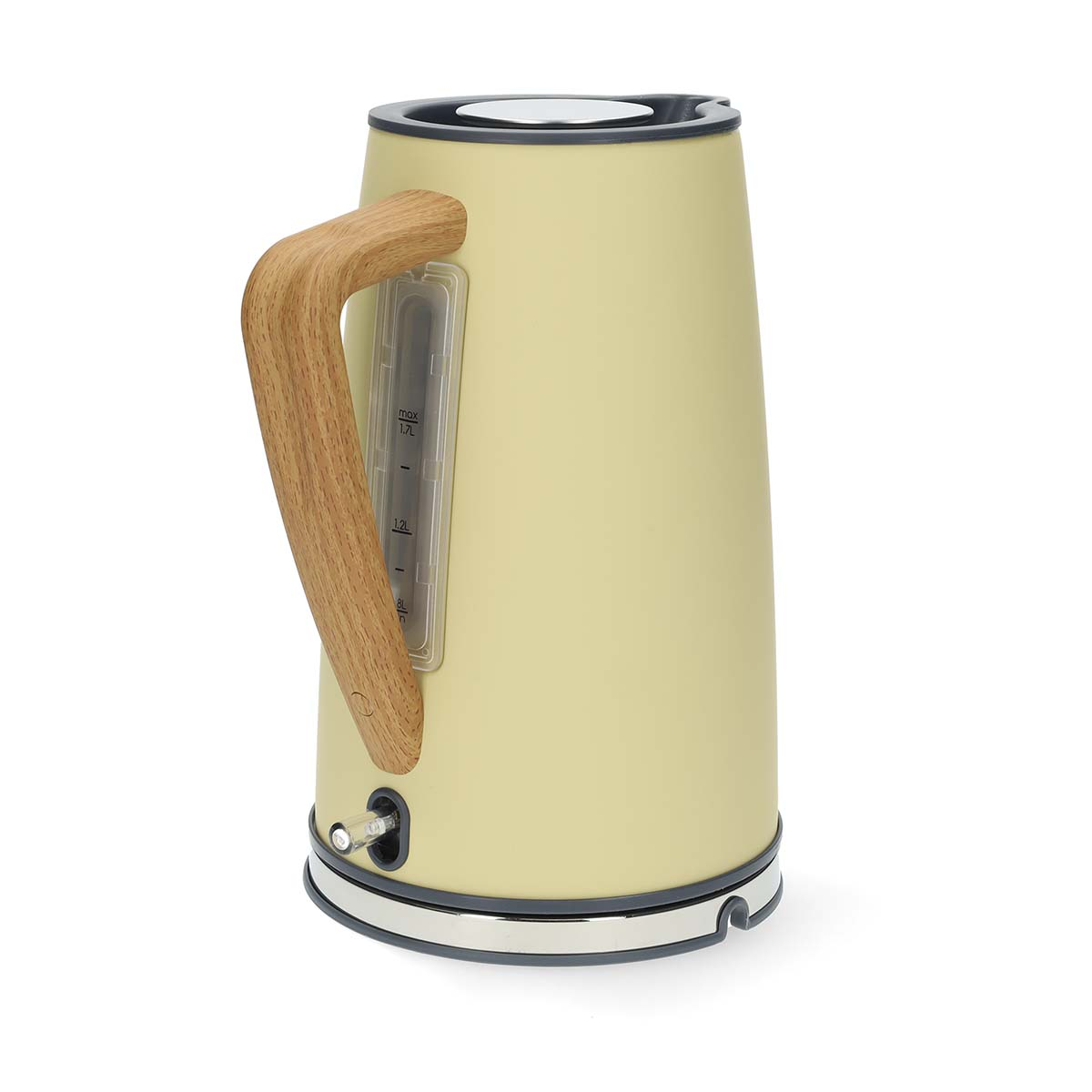 Kremowy czajnik elektryczny z drewnianym uchwytem, na białym tle.