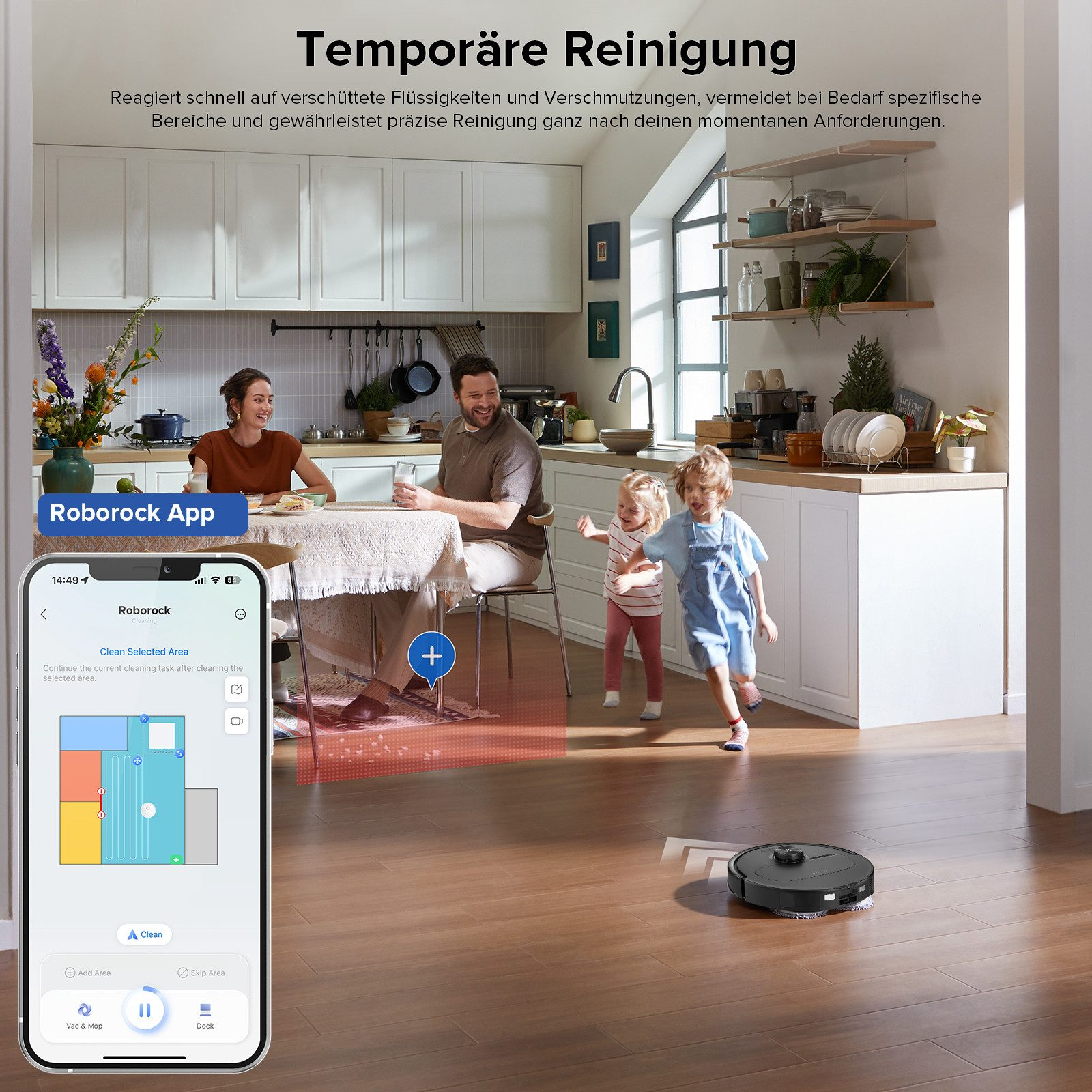 Eine Familie in einem Haus mit einer Roborock-App auf einem Telefon und einem Reinigungsroboter.