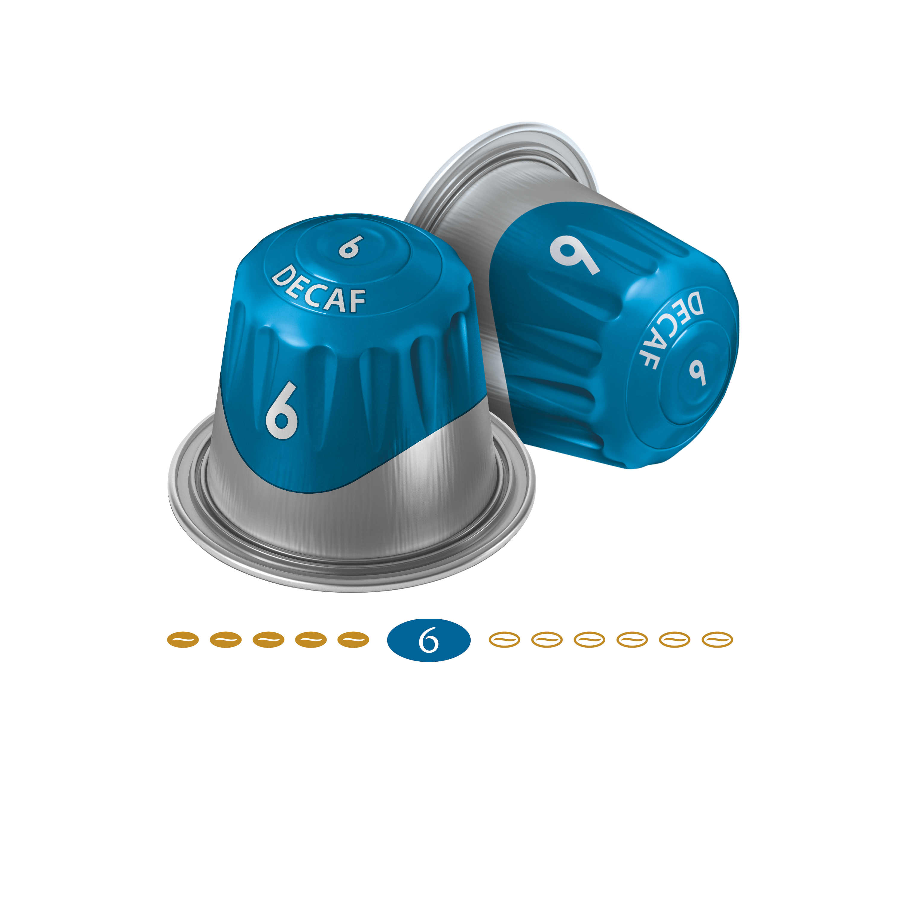 Drei blaue und silberne Kaffeekapseln. Die Kapseln tragen "DECAF" und "6".