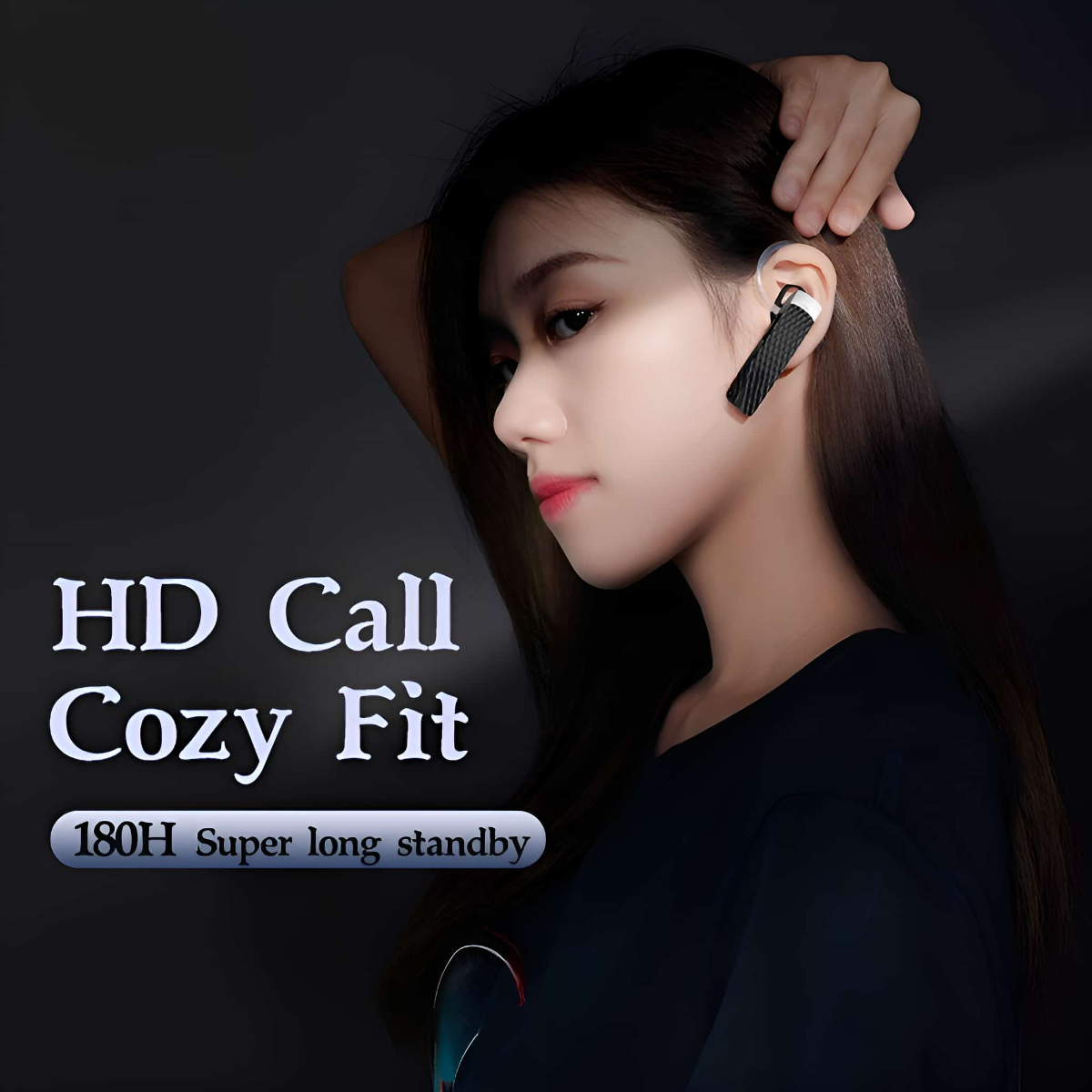 Eine Frau, die ein Ohrhörer-Headset trägt, mit dem Text 'HD Call Cozy Fit'.