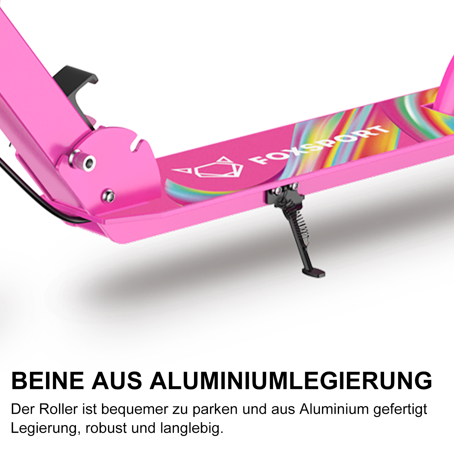 Nahaufnahme eines rosa Rollerdecks. Das Deck hat ein farbenfrohes Design und einen Ständer.