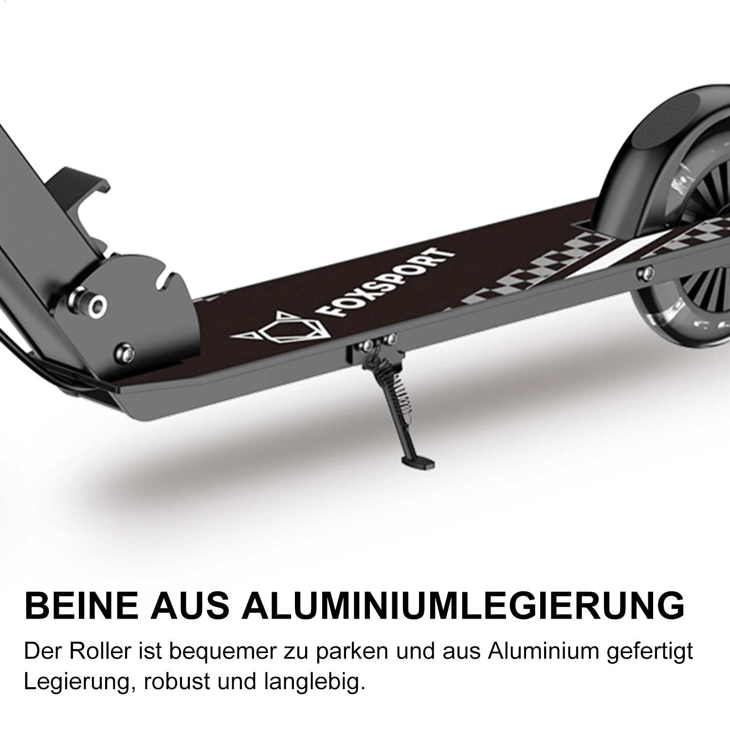 Schwarzer Roller mit Schachbrettmuster auf der Plattform, auf Ständer, mit Logo.