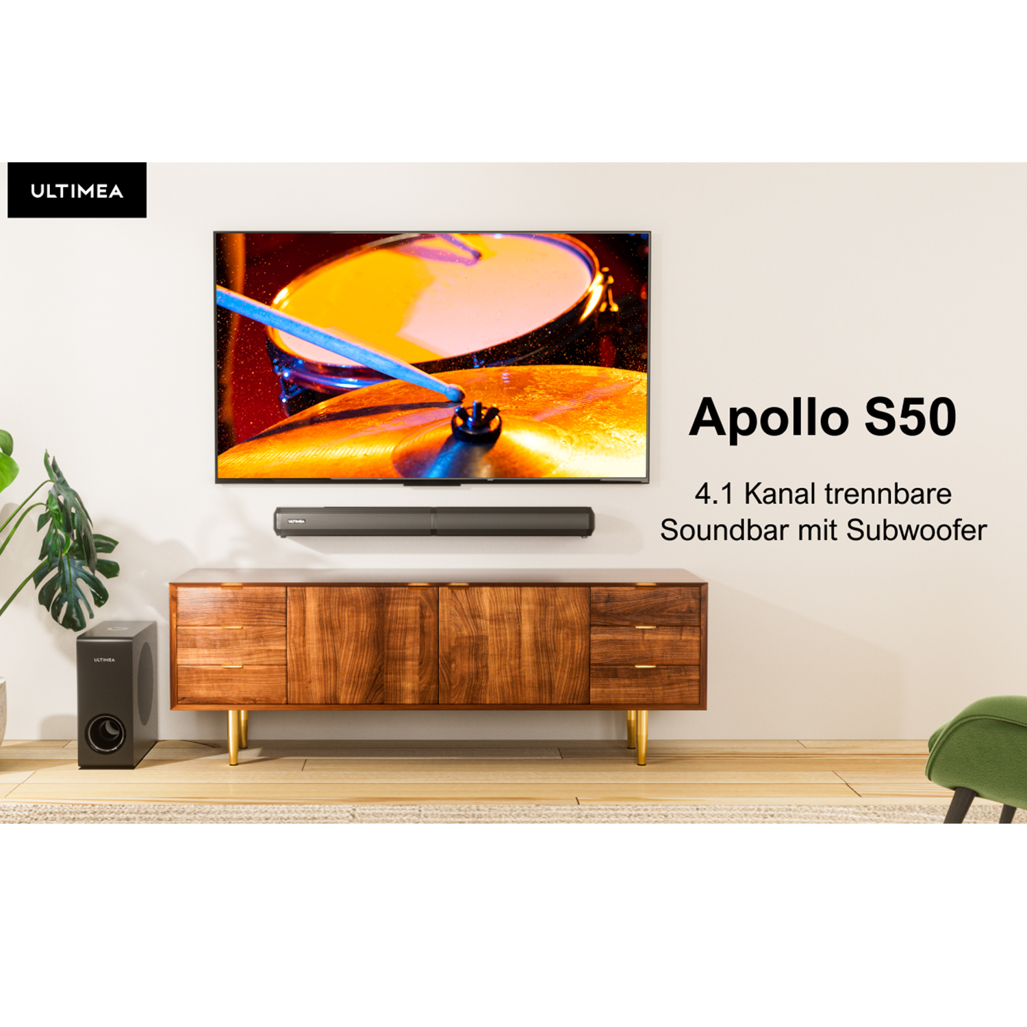 Soundbar und Subwoofer auf einem braunen Schrank unter einem Fernseher. Grüne Pflanze und weißer Teppich.