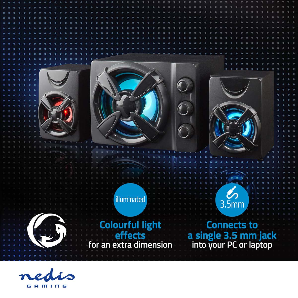 Tres altavoces negros con luces azules y rojas. Se conectan con un conector de 3,5 mm.