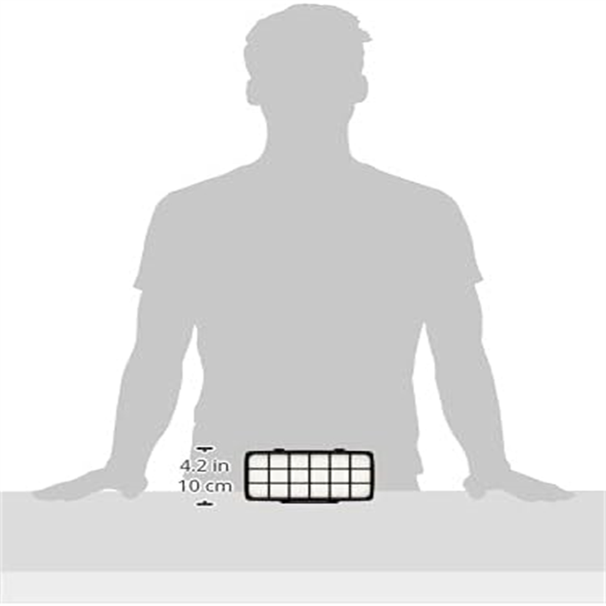 Silhouette einer Person, die einen rechteckigen Filter hält. Maße in cm und Zoll werden angezeigt.