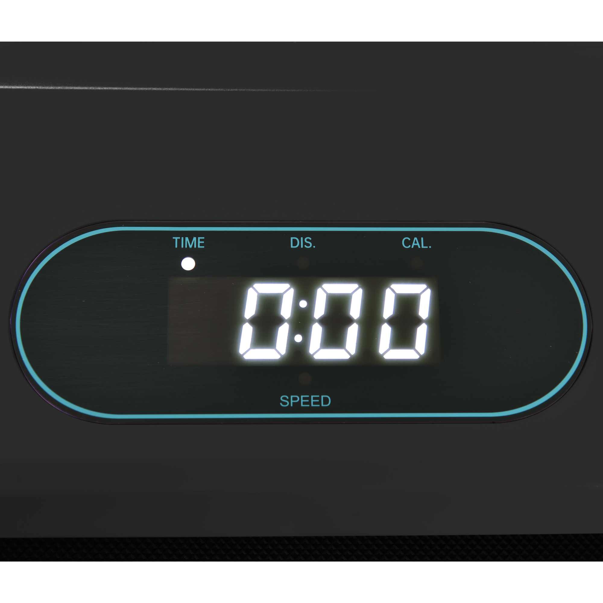 Nahaufnahme eines Laufbanddisplays, das 0:00 für Zeit, Distanz und Kalorien auf Schwarz anzeigt.