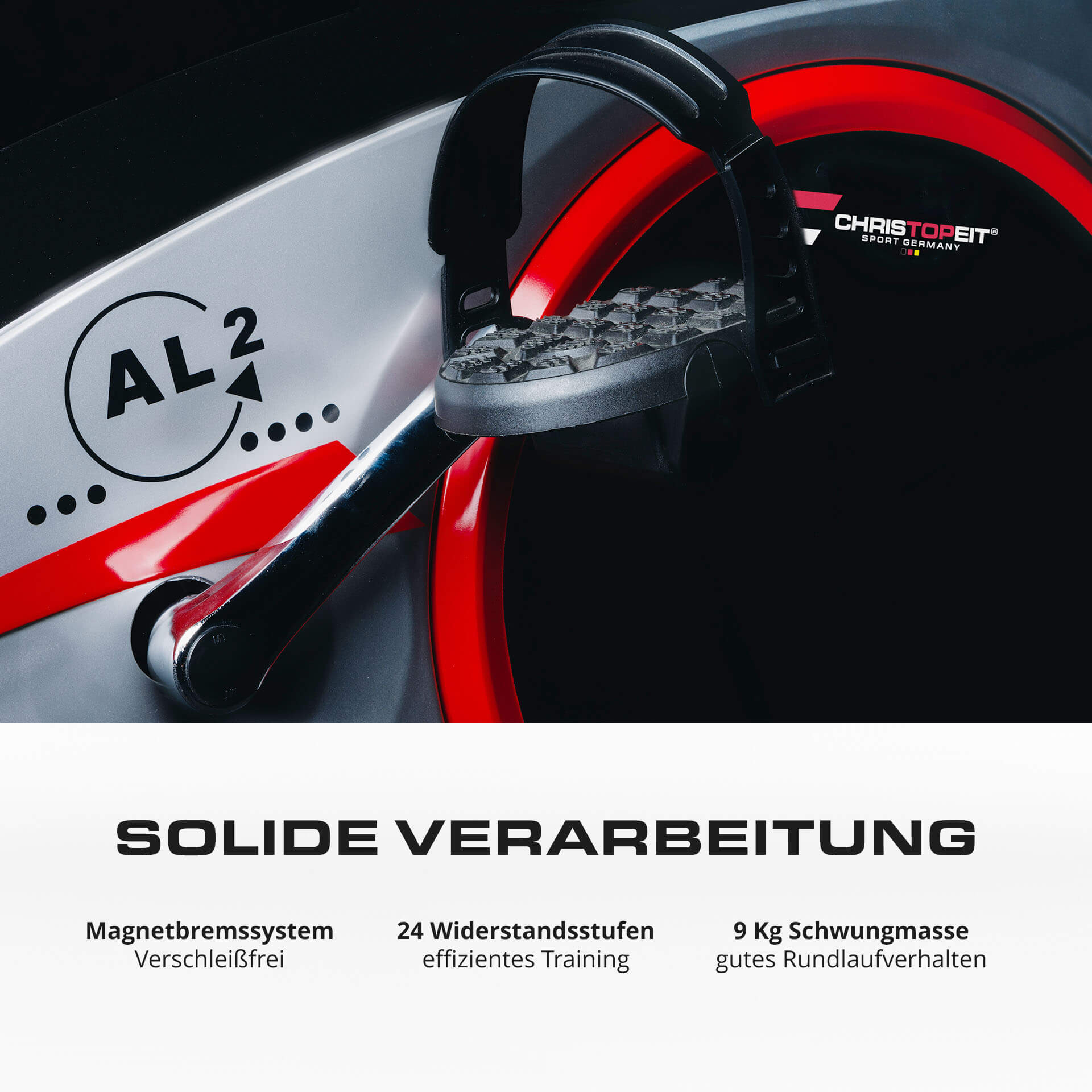 Nahaufnahme eines Heimtrainers mit roten Akzenten, einem Pedal und Text über Funktionen auf weißem Grund.