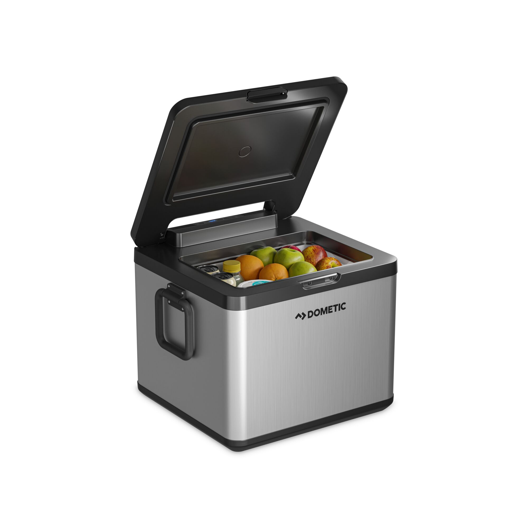 Srebrno-czarna przenośna lodówka otwarta. W środku owoce i napoje. Pokrywa jest czarna.