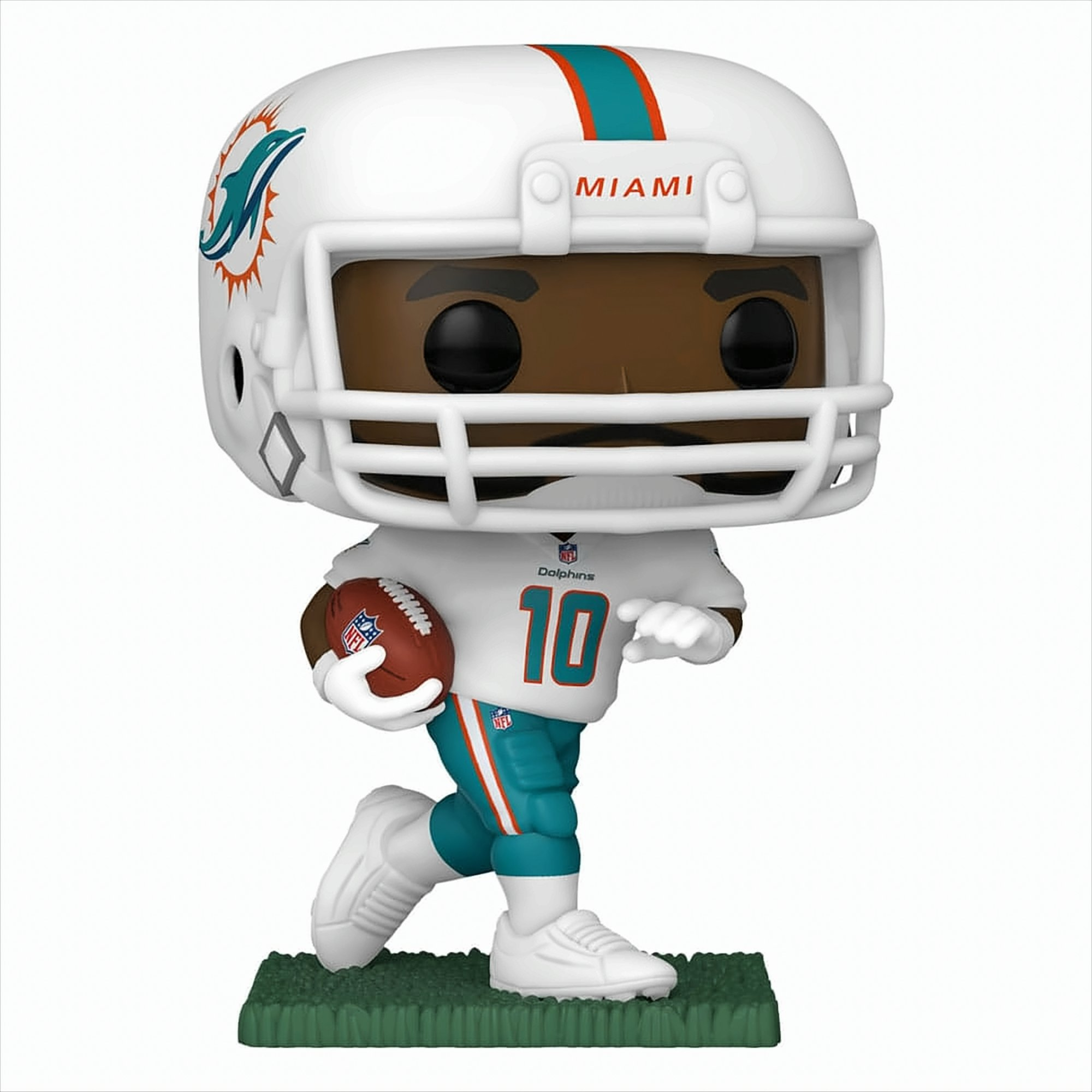 Funko Pop Figur eines Miami Dolphins Spielers in Uniform, der einen Football hält.