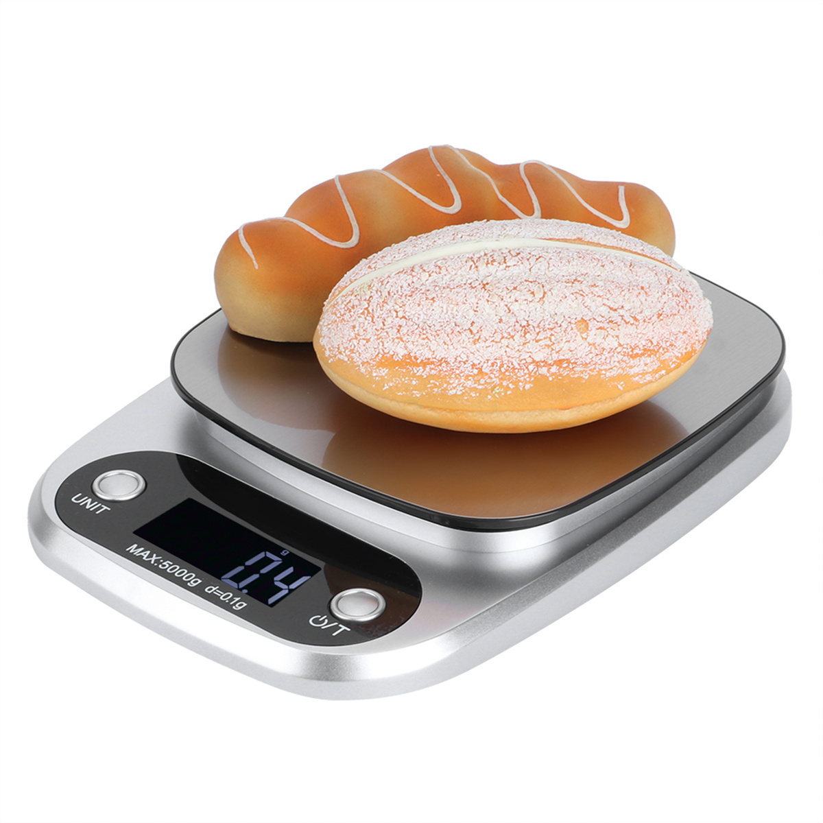 Eine digitale Küchenwaage mit zwei Brötchen darauf. Die Waage zeigt 0,4 an. Die Waage ist silberfarben.