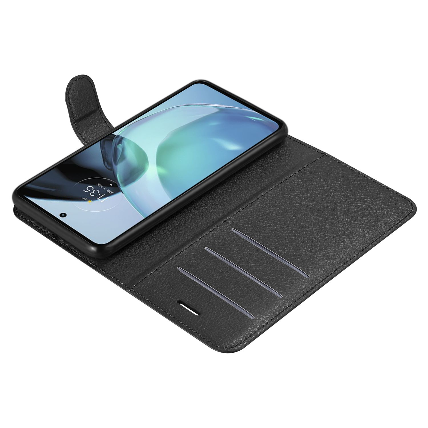 Telefono nero in una custodia a libro nera aperta. La custodia ha fessure per carte. Sfondo bianco.