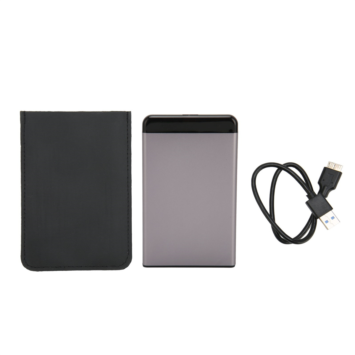 Eine silberne externe Festplatte, eine schwarze Hülle und ein USB-Kabel.