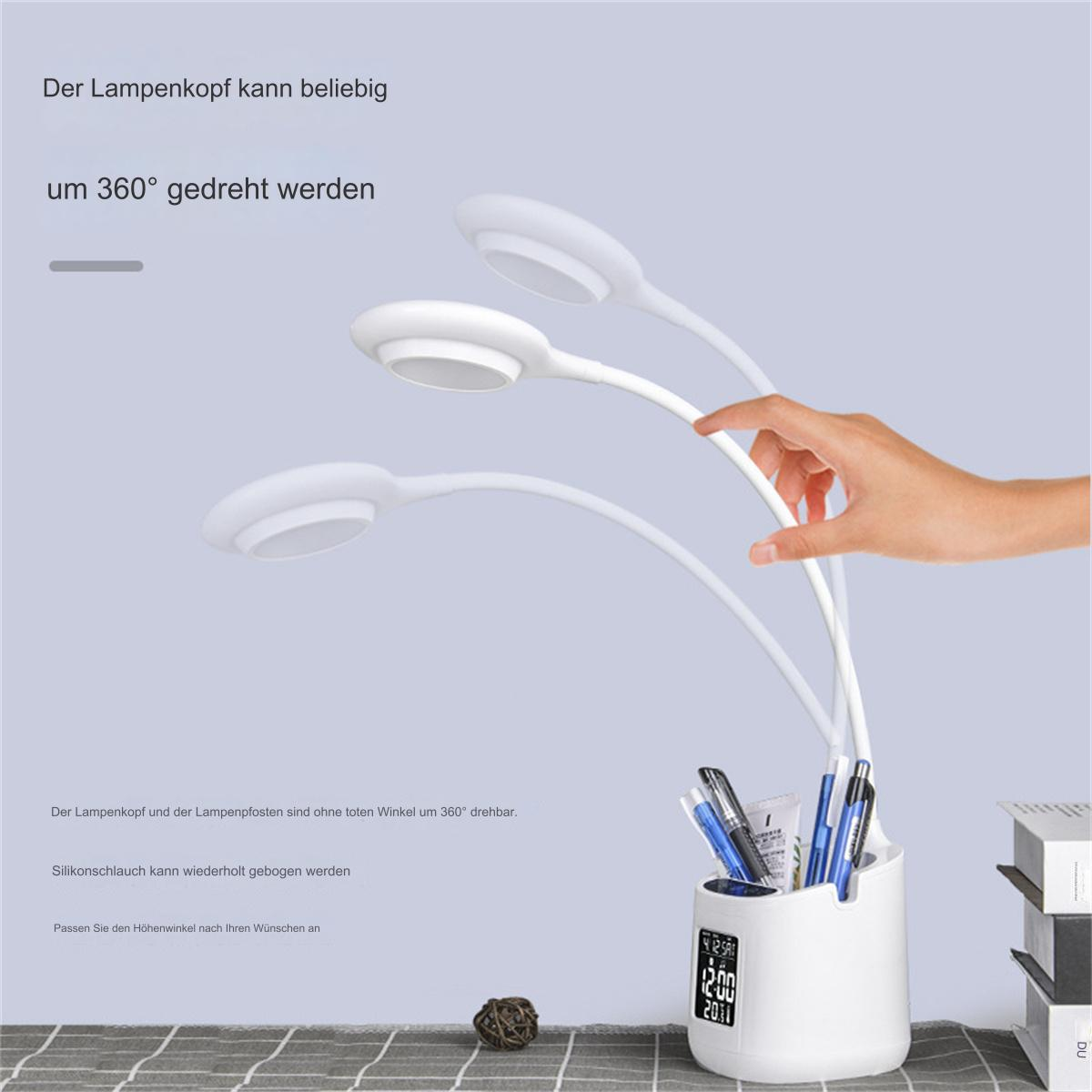 Schwarze kabellose Ohrhörer in einem offenen Ladeetui. Das Etui und ein Ohrhörer sind sichtbar.