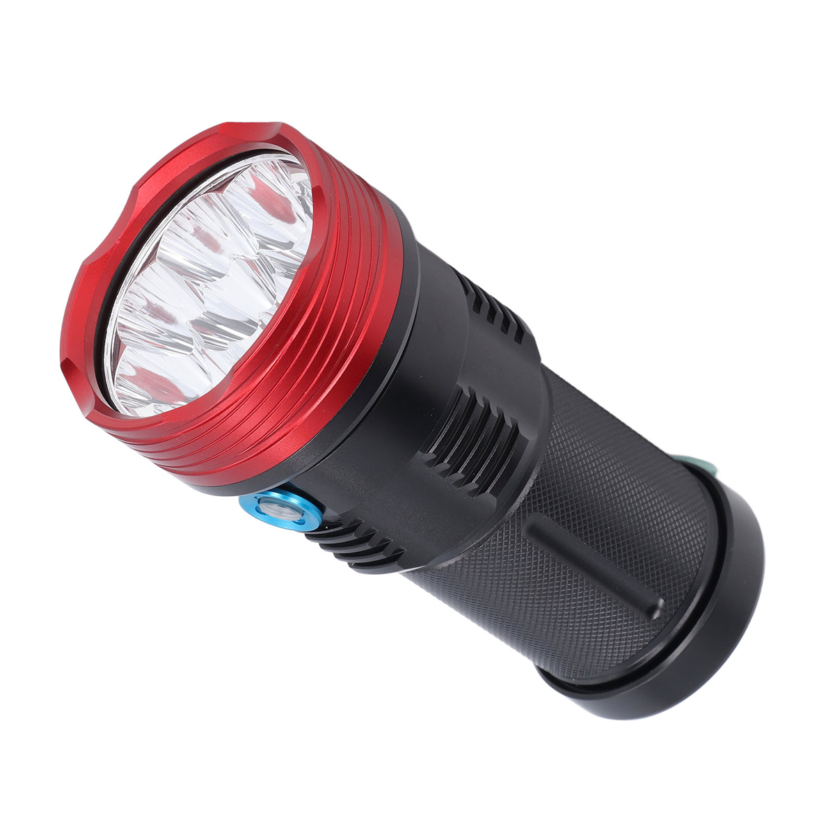 Eine rot-schwarze Taschenlampe. Sie hat eine helle Lichtquelle und einen strukturierten Griff.