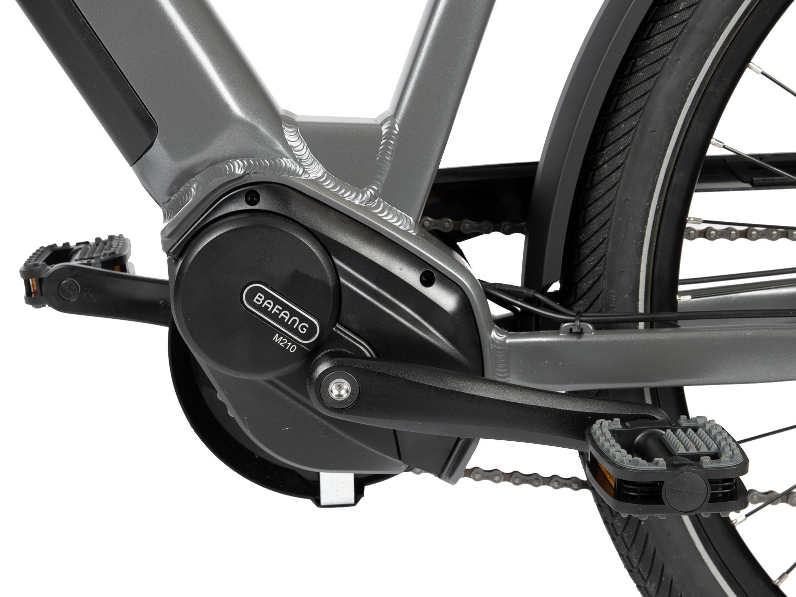 Nahaufnahme des Motors und der Pedale eines Fahrrads, mit Bafang M210 System.