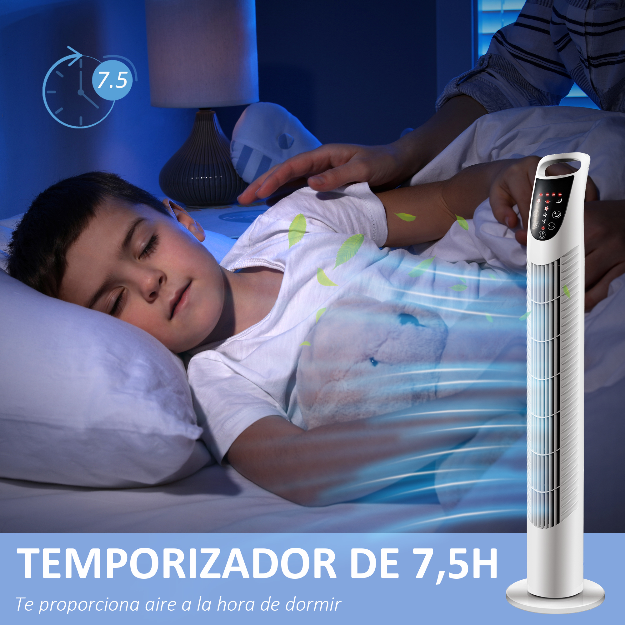 Un niño durmiendo en la cama con un ventilador soplando aire hacia él.