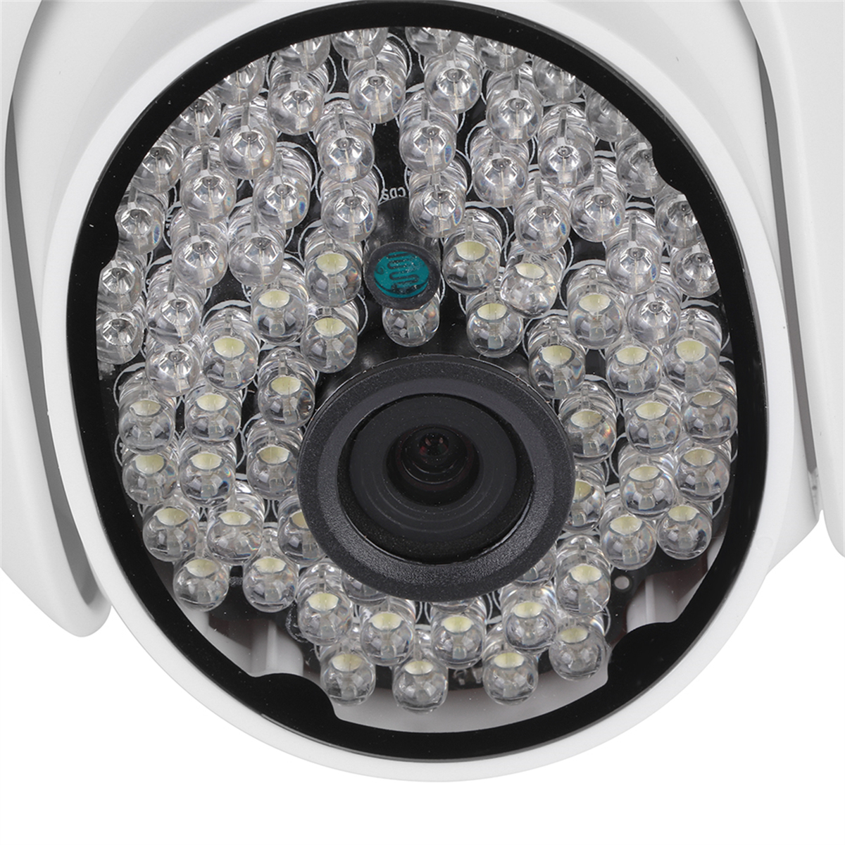 Eine Überwachungskamera mit vielen hellen LEDs, die das Objektiv umgeben.