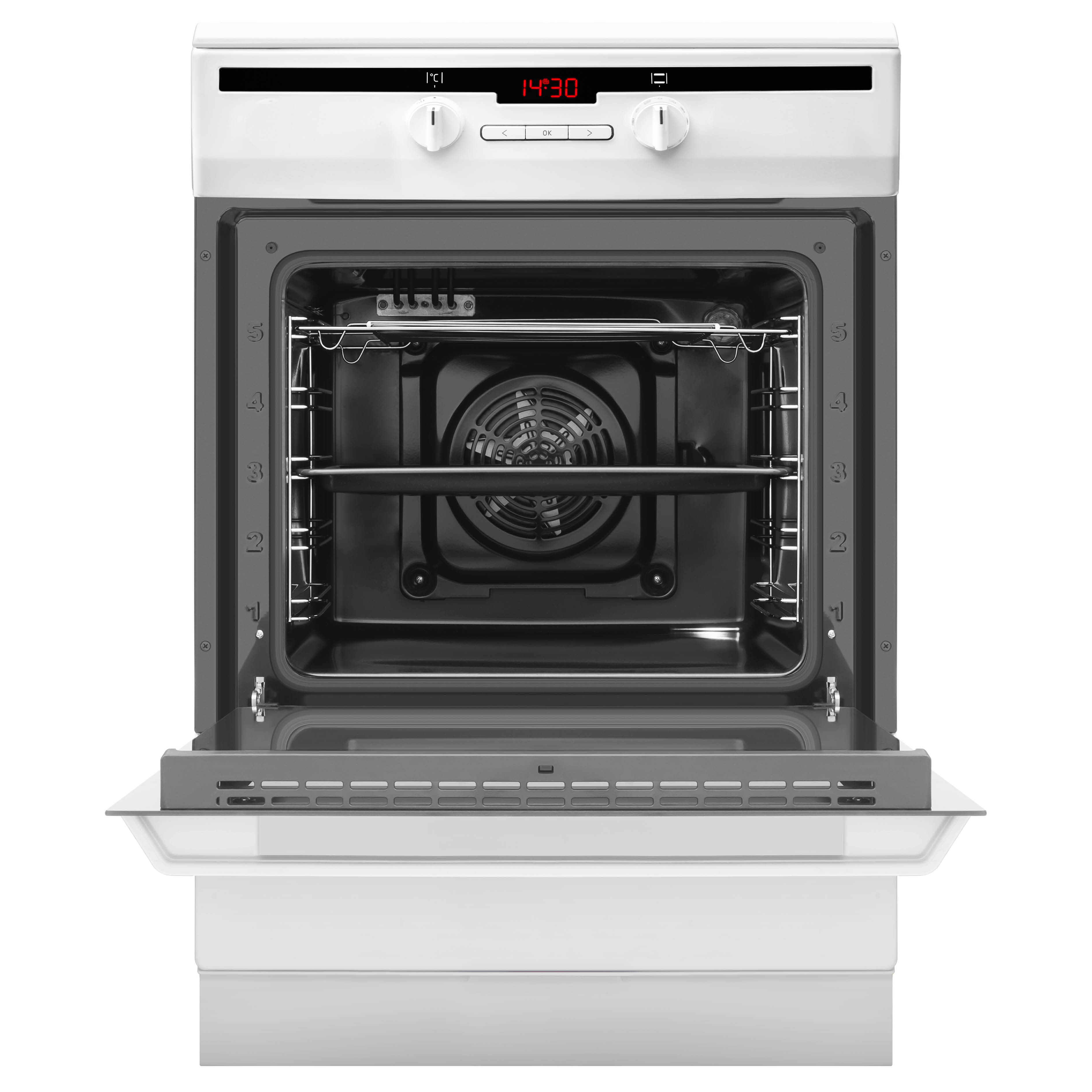 Witte oven met open deur, interieur zichtbaar, digitale klokweergave.