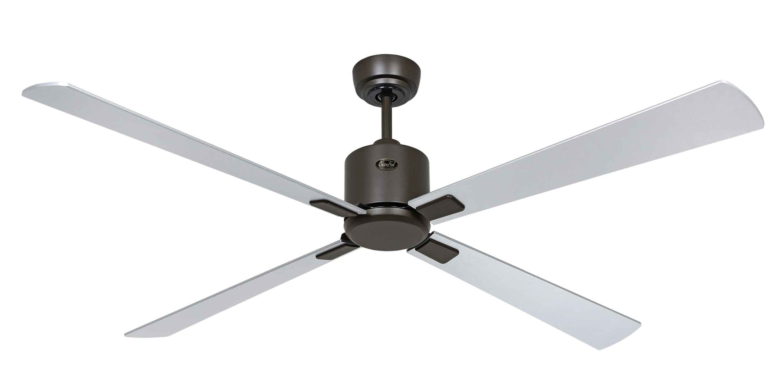 Ventilatore da soffitto marrone con quattro pale bianche su sfondo bianco.